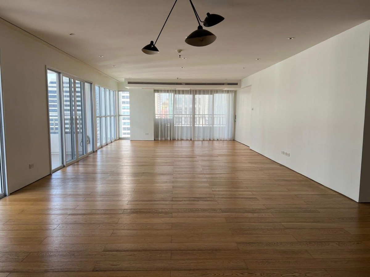 CondoSathorn, Narathiwat : Sathorn Park Place Large 4-Bedroom Condo for Sale or Rent Near BTS in Sathorn CBD