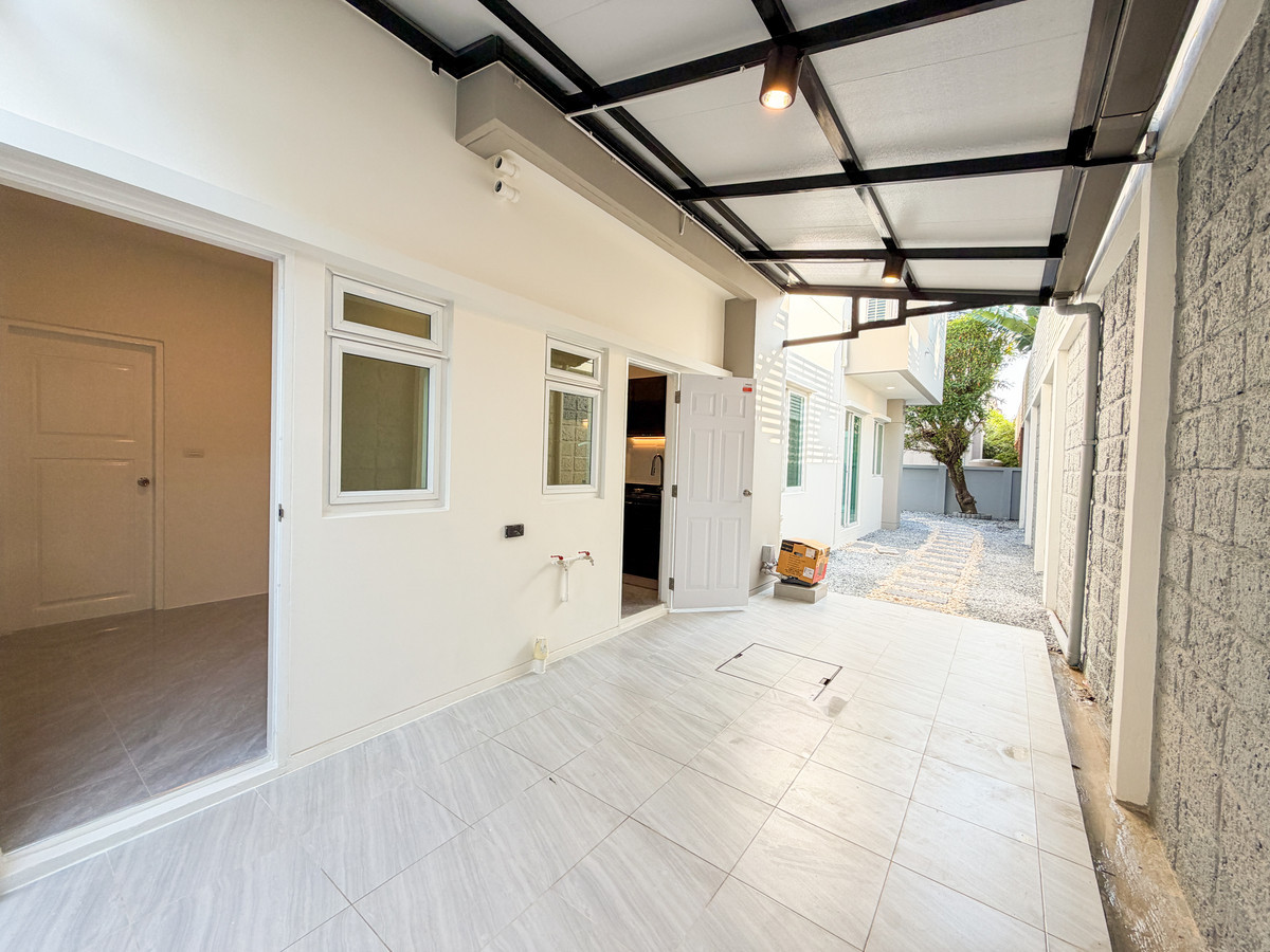 For SaleHouseRama5, Ratchapruek, Bangkruai : ✨Renovated single house for sale on Ratchaphruek Road at Bangkok Boulevard Ratchaphruek–Rama 5 4 bedrooms, 258 sq.m. Fully equipped facilities. Close to malls, hospitals, and schools.