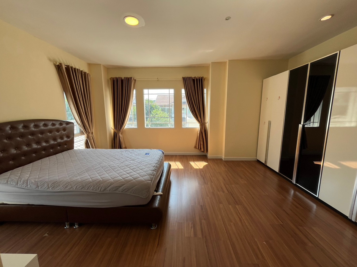 For SaleHousePattanakan, Srinakarin : 🏡 Large detached house for sale. Manthana Village, Krungthep Kreetha 7 | Luxury house, Krungthep Kreetha | Near Peeraphong FIFA International School | 087-808-3690