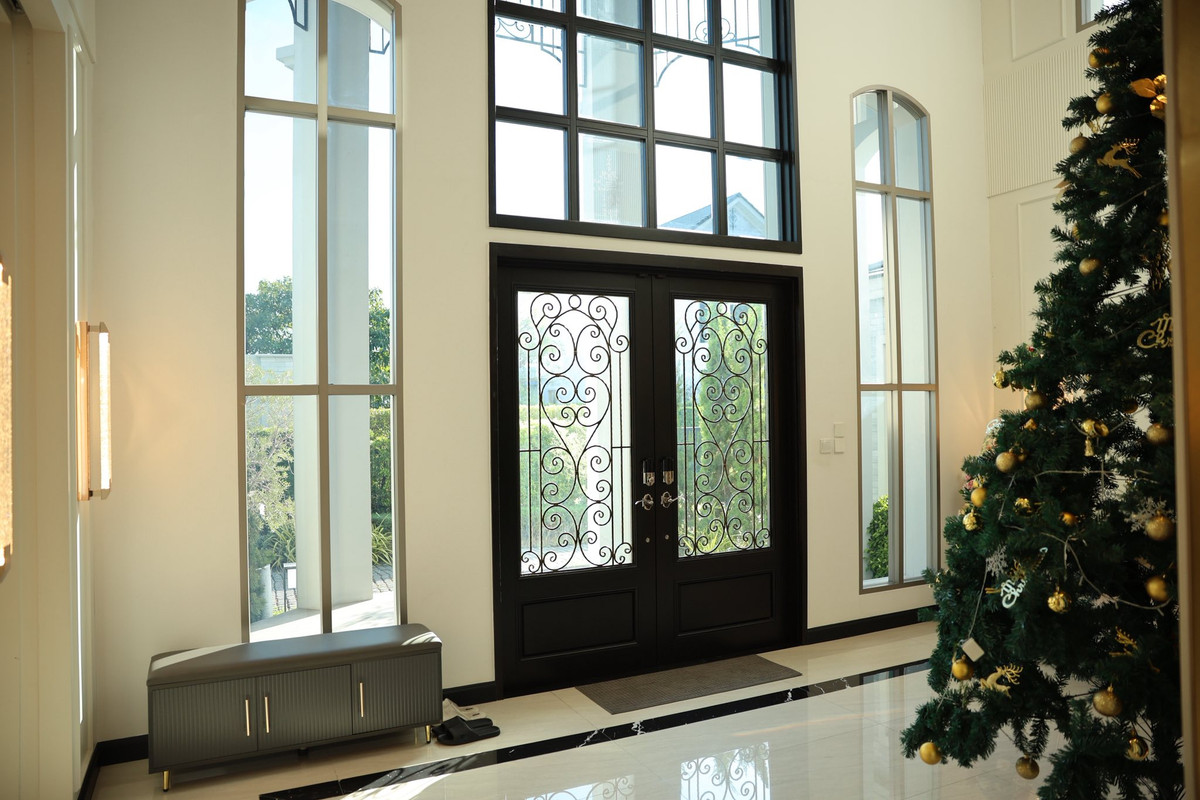 บ้านลาดกระบัง สุวรรณภูมิ : Perfect Masterpiece Sukhumvit 77 บ้านเดี่ยวหรู 5 ห้องนอน พร้อมฟังก์ชันครบ Please call: 062-496-6454