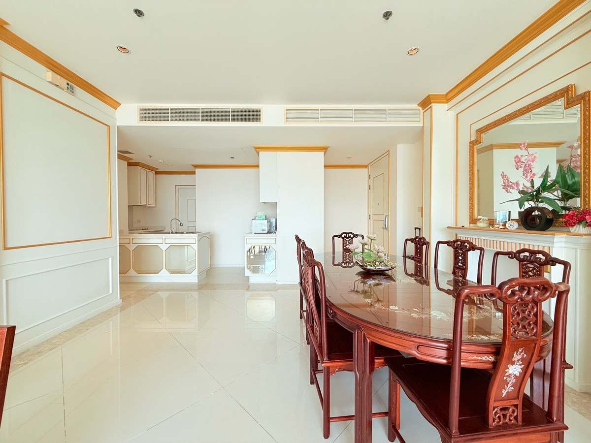 CondoSathorn, Narathiwat : For Rent & Sale The Empire Place 2 Bed 114 Sqm BTS Chongnonsi 