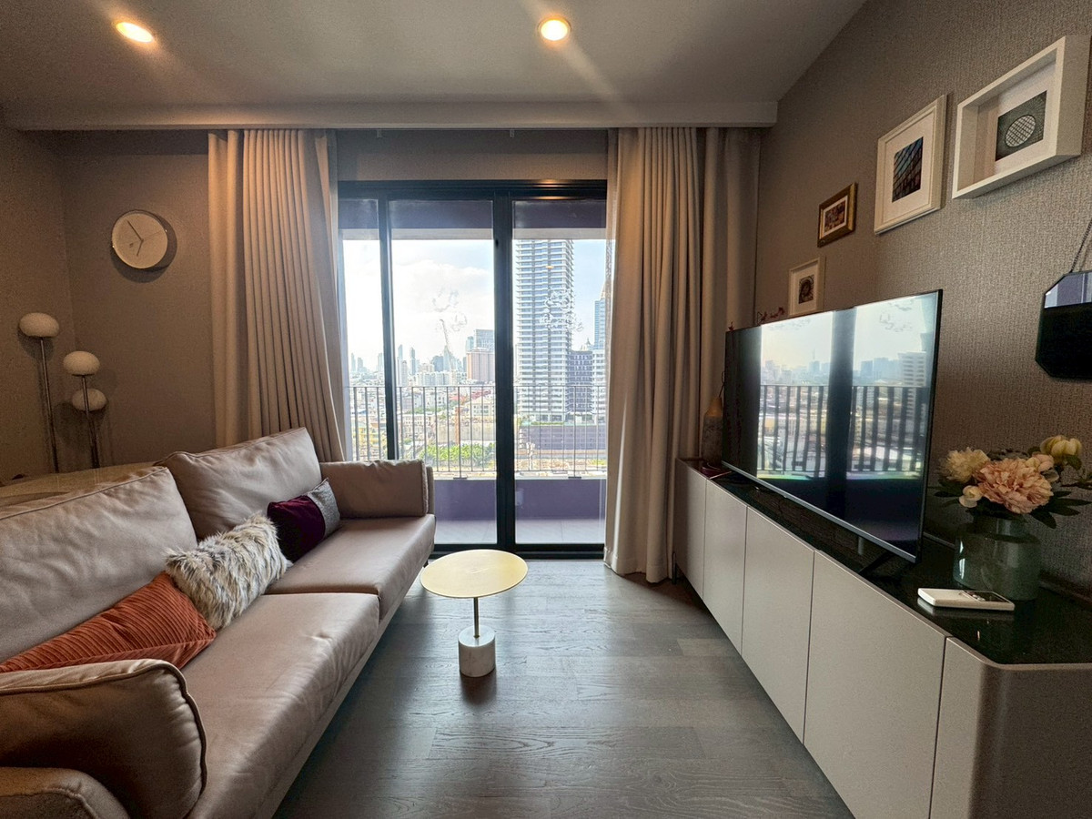 ให้เช่าคอนโดคลองเตย กล้วยน้ำไท : 💎 คอนโดหรู 2 ห้องนอนติด MRT คลองเตย - 65 ตร.ม. พร้อมเข้าอยู่ทันที❗