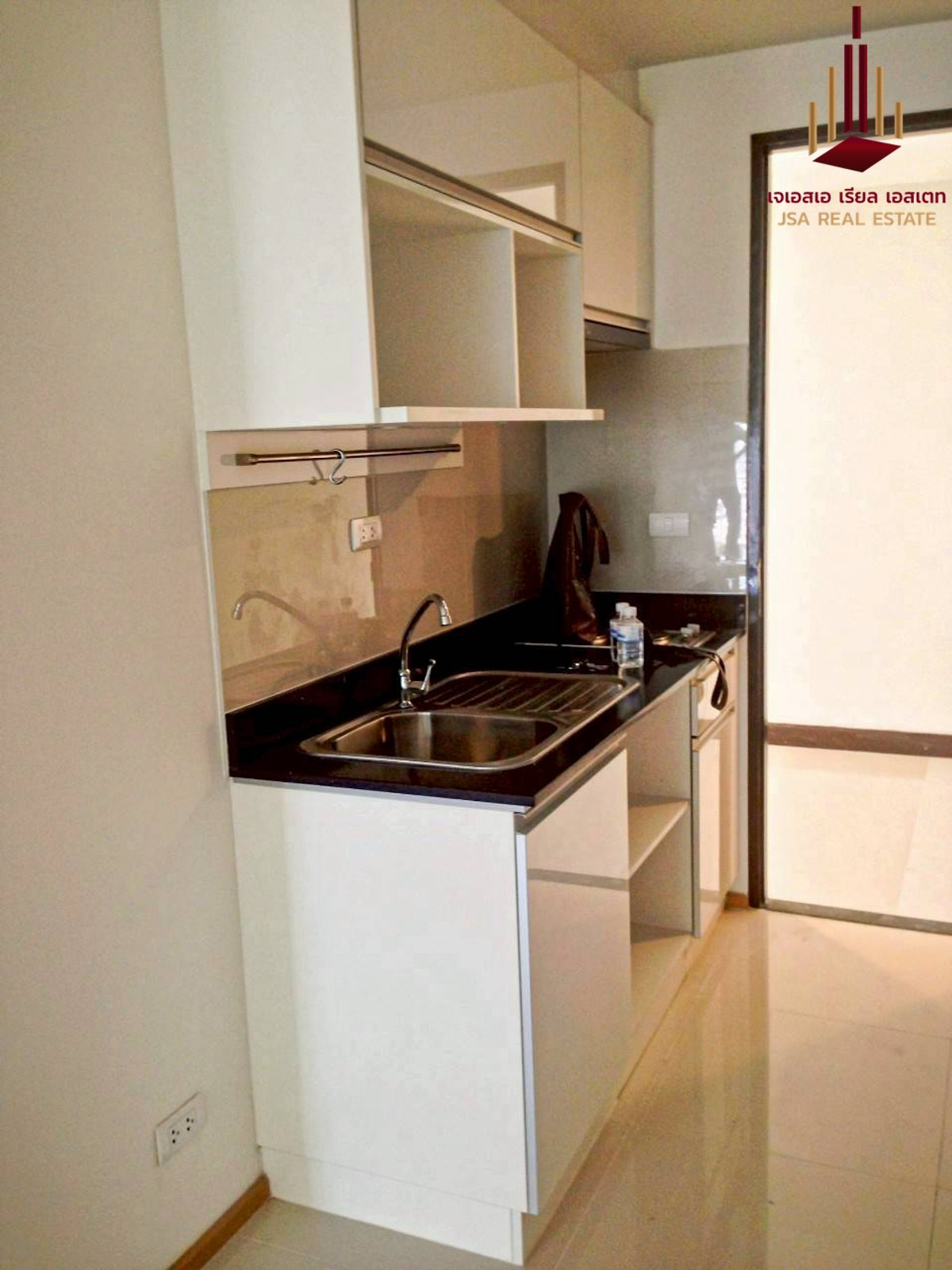 For SaleCondoLadprao, Central Ladprao : ✨ For Sale: The Line Phahonyothin Park Condo ✨ 💰 Only 5,990,000 THB