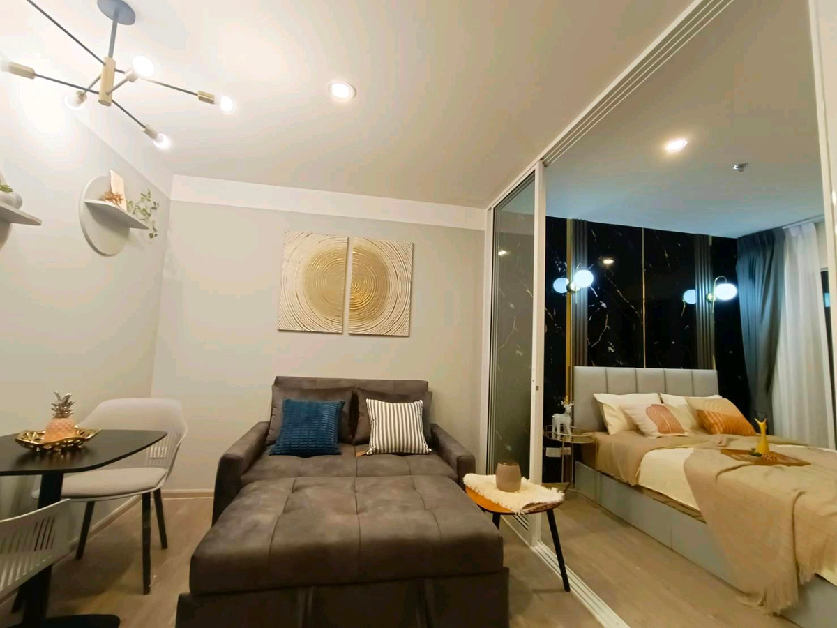 For RentCondoBangna, Bearing, Lasalle : 🔥For Rent Now🔥 Regent Home Bangna (New Project) Beautiful room, stunning view, fully furnished with appliances, ready to move in. Convenient location near BTS Bangna❗