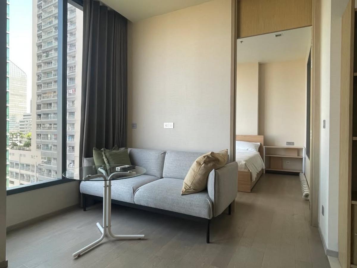 For RentCondoSukhumvit, Asoke, Thonglor : 28/01/2026, Luxury in the heart of Asoke, 1 bedroom with a beautiful view, ready to move in!Rent 45,000 baht/month, close to BTS/MRT and fully equipped with amenities.