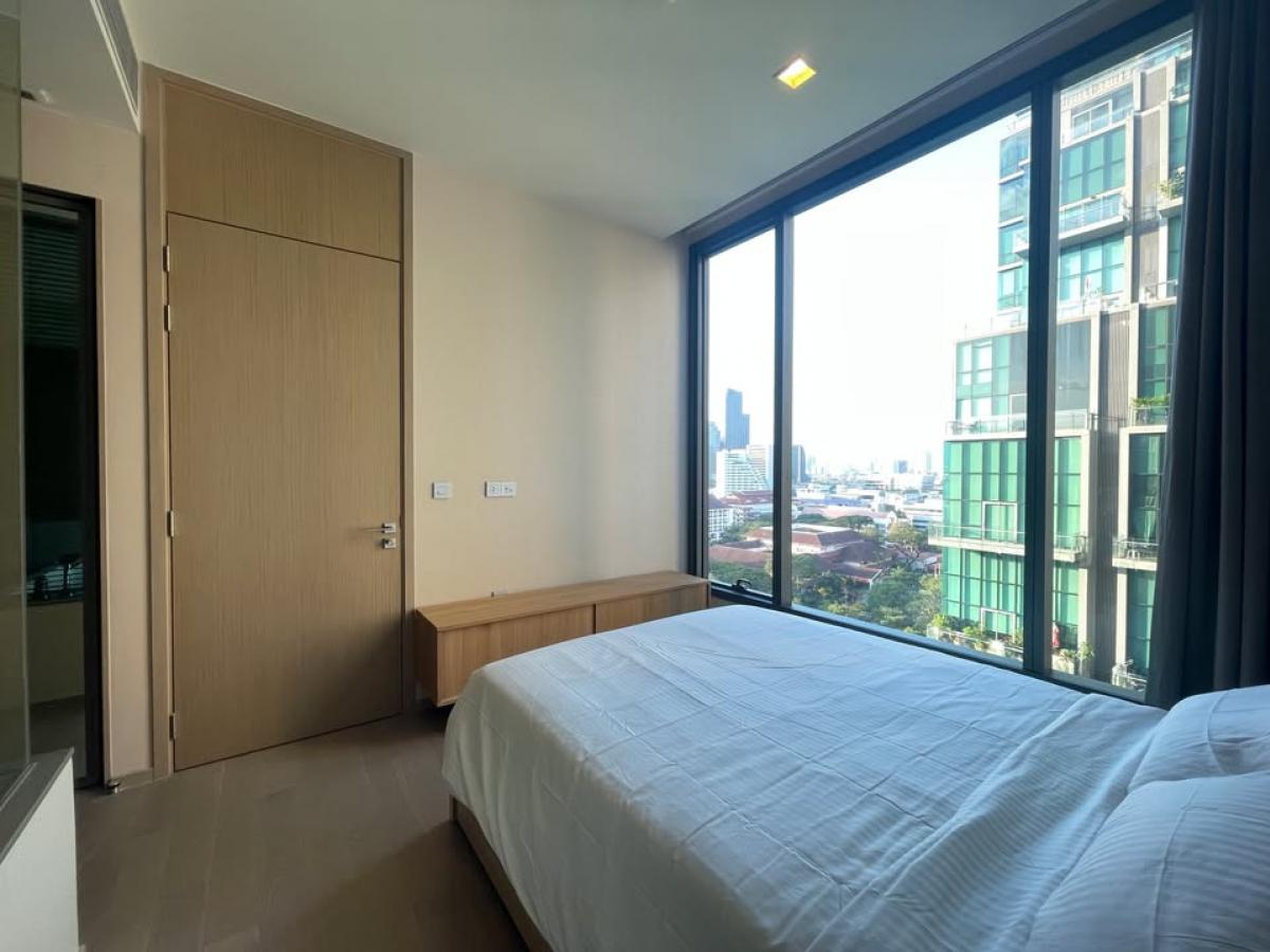 For RentCondoSukhumvit, Asoke, Thonglor : 28/01/2026, Luxury in the heart of Asoke, 1 bedroom with a beautiful view, ready to move in!Rent 45,000 baht/month, close to BTS/MRT and fully equipped with amenities.