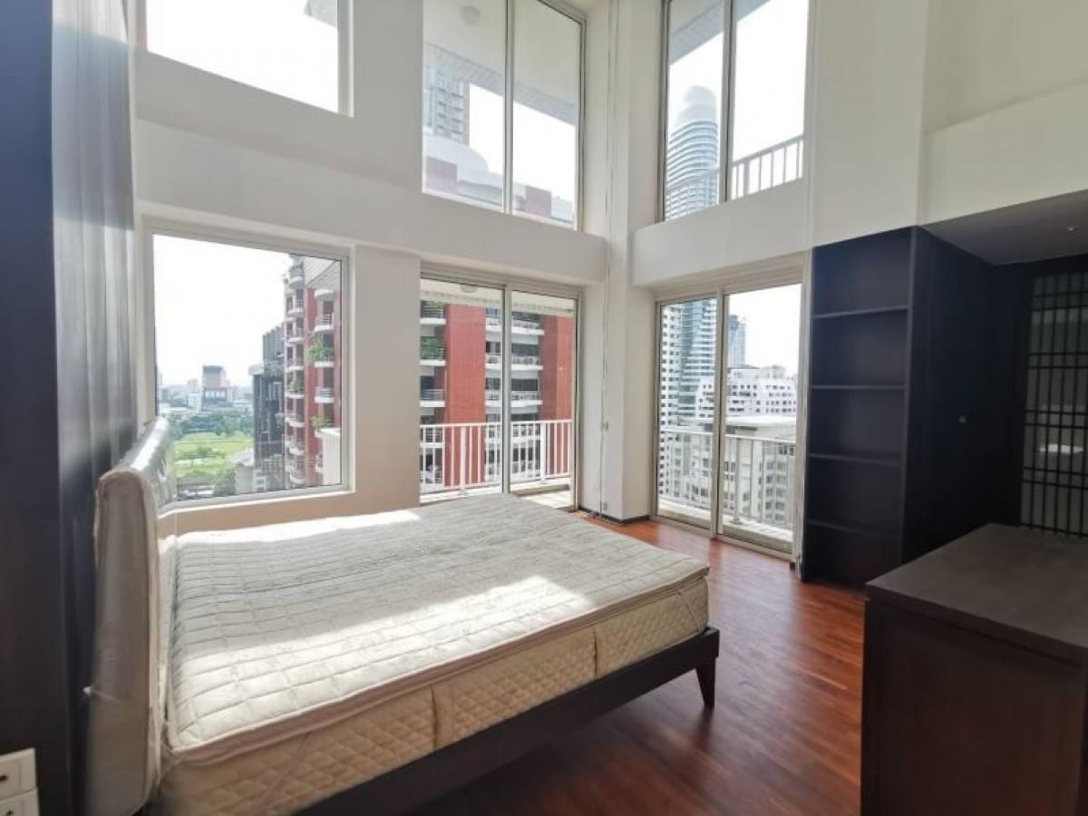 For RentCondoWitthayu, Chidlom, Langsuan, Ploenchit : 28/01/2026, Rent a luxury condo at Langsuan Ville, 2 bedrooms, in the heart of ChidlomOnly 85,000 THB/month, near Siam Paragon, with swimming pool and fitness!