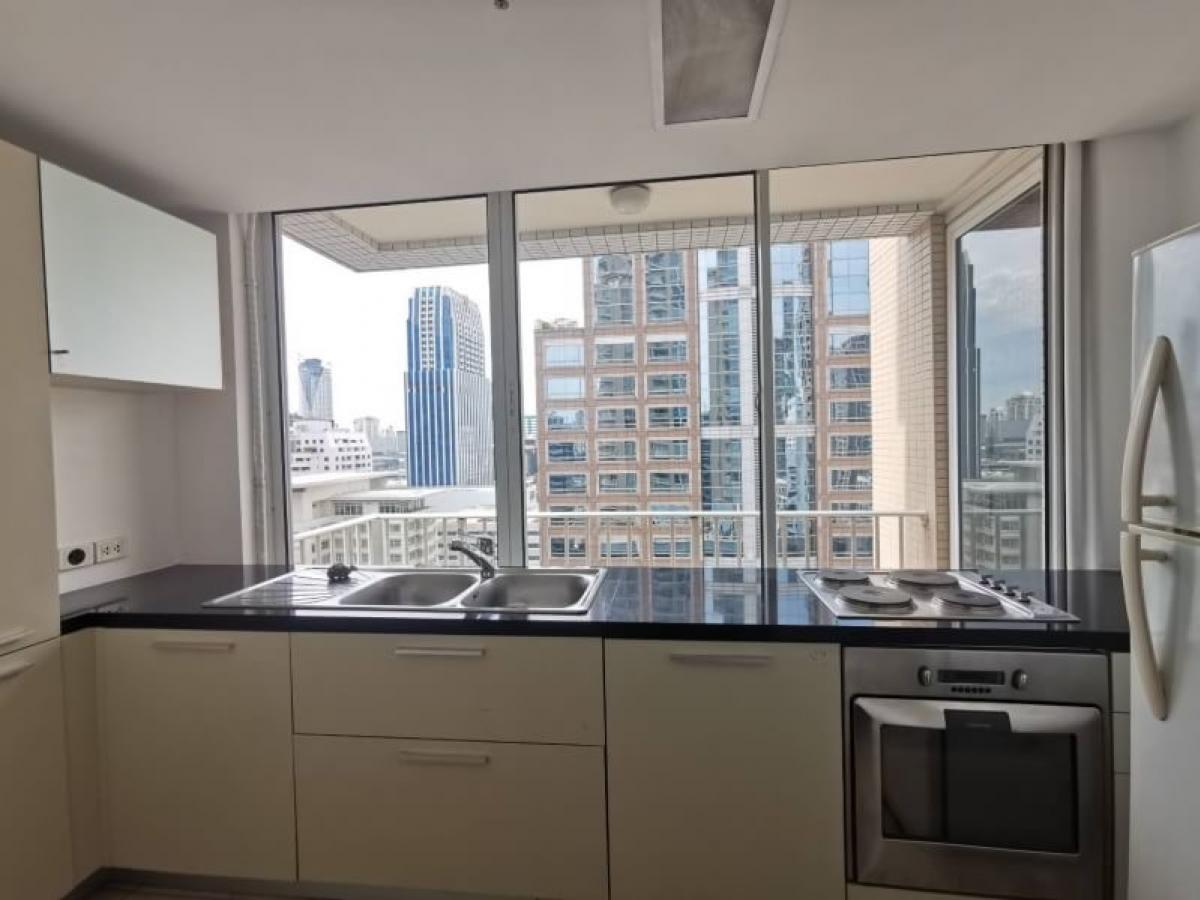 For RentCondoWitthayu, Chidlom, Langsuan, Ploenchit : 28/01/2026, Rent a luxury condo at Langsuan Ville, 2 bedrooms, in the heart of ChidlomOnly 85,000 THB/month, near Siam Paragon, with swimming pool and fitness!