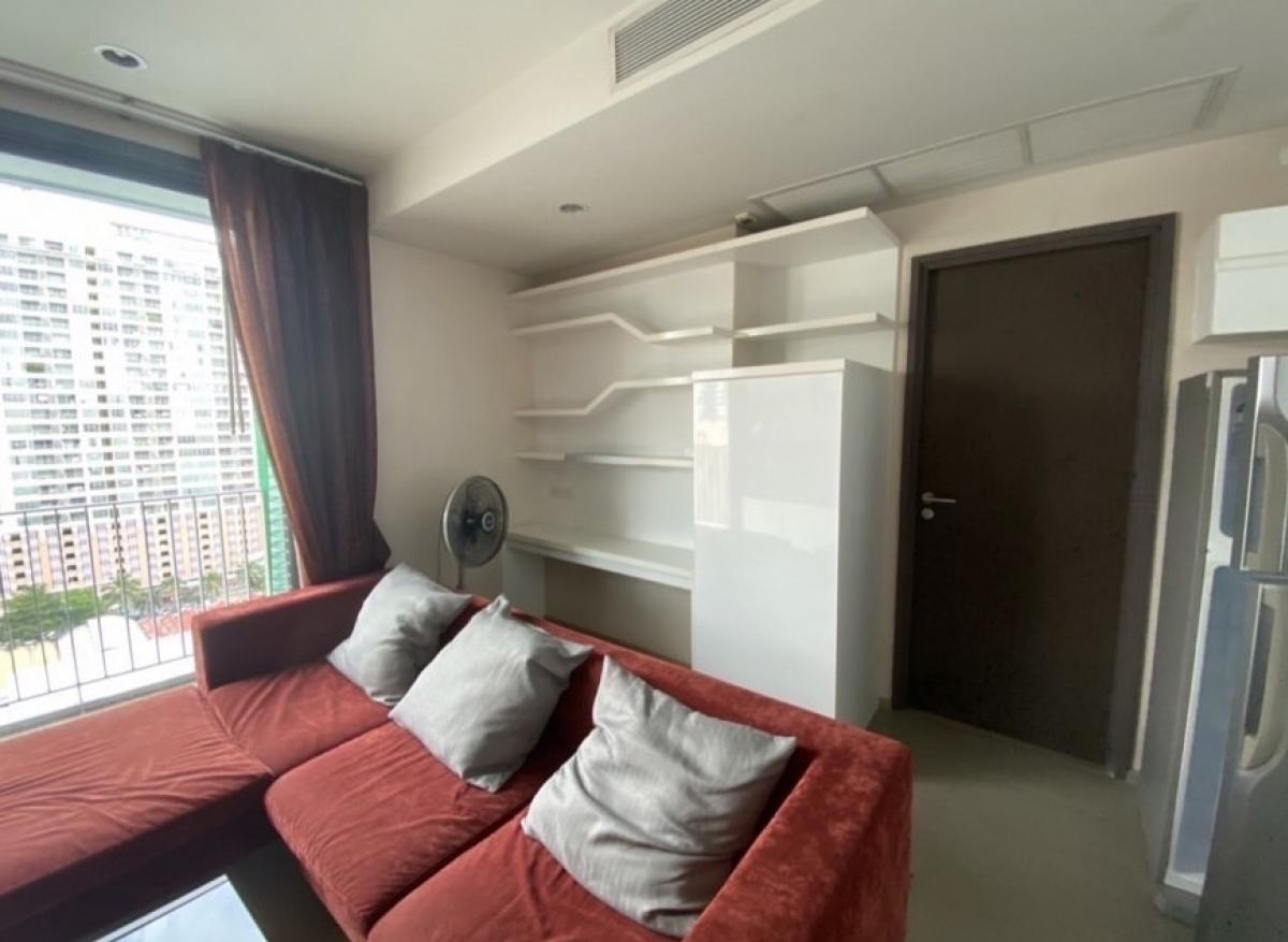 For RentCondoRatchathewi,Phayathai : 28/01/2026, Luxury condo near BTS Ratchathewi, 1 bedroom, 47 sqm.Rent for only 25,000 baht/month with complete amenities!