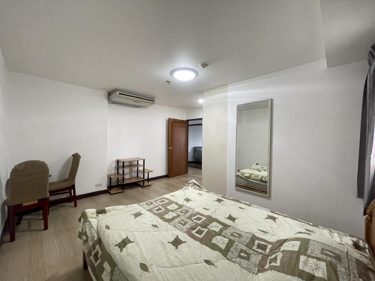 For RentCondoSukhumvit, Asoke, Thonglor : 28/01/2026, Rent a luxury 2-bedroom condo of 91 sqm at Top View Tower in the heart of Thonglornear BTS Thonglor for only 32,000 Baht/month, with swimming pool and fitness!