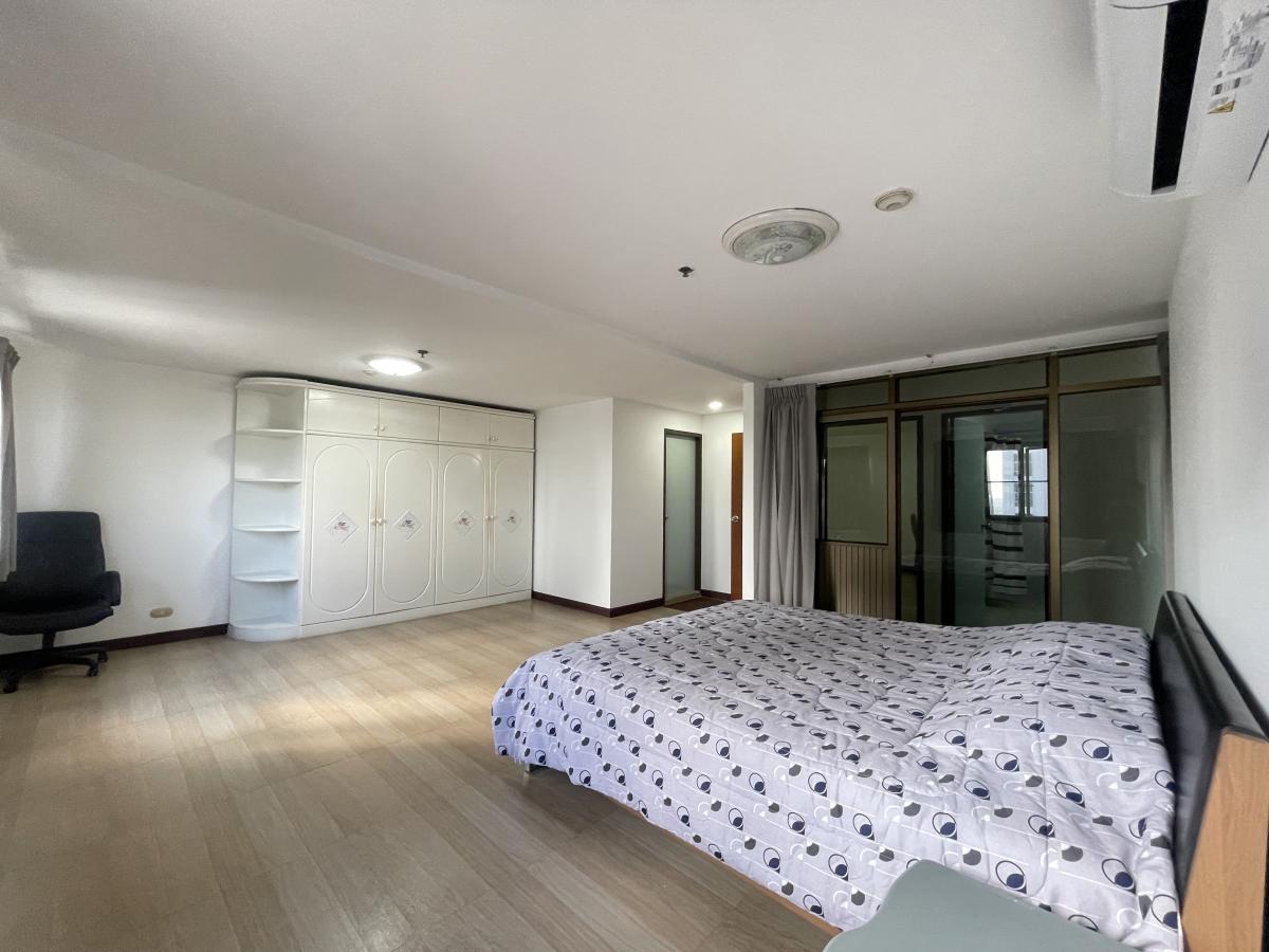 For RentCondoSukhumvit, Asoke, Thonglor : 28/01/2026, Rent a luxury 2-bedroom condo of 91 sqm at Top View Tower in the heart of Thonglornear BTS Thonglor for only 32,000 Baht/month, with swimming pool and fitness!