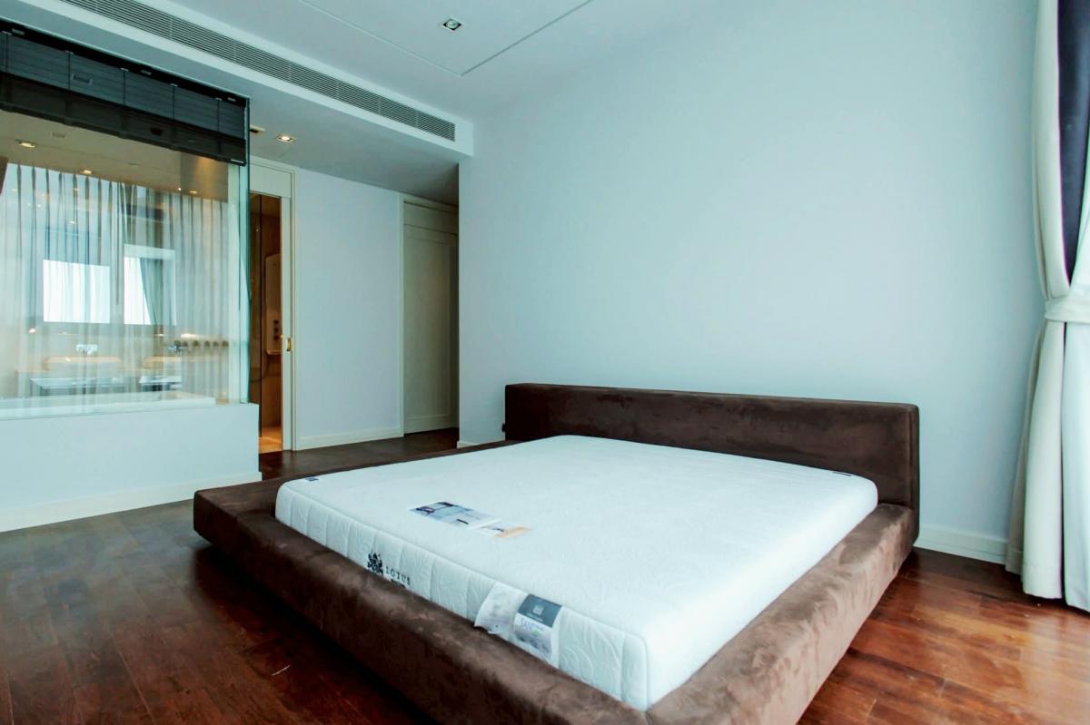 For RentCondoSukhumvit, Asoke, Thonglor : 28/01/2026, Luxury 3-Bed Condo at Marque Sukhumvit — Prime Phrom Phong Location!Spacious 192 sqm, Top Facilities & Near BTS, MRT — Rent 239K THB/month!