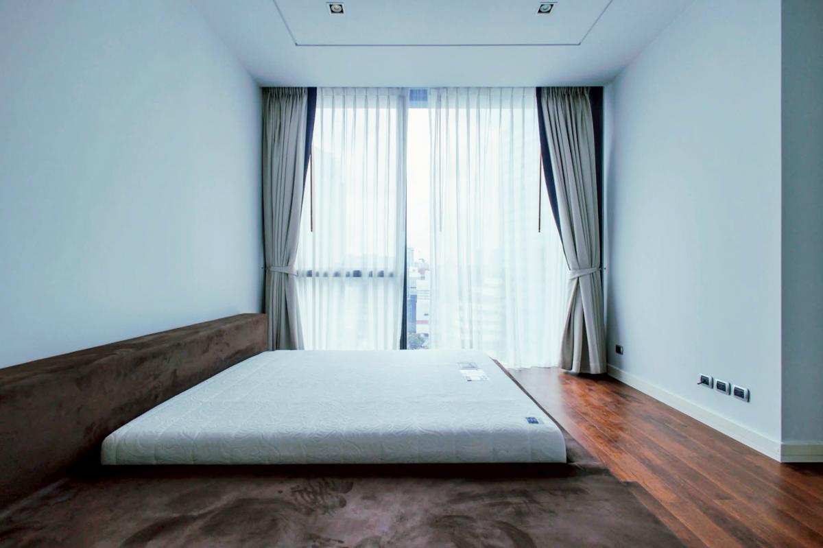 For RentCondoSukhumvit, Asoke, Thonglor : 28/01/2026, Luxury 3-Bed Condo at Marque Sukhumvit — Prime Phrom Phong Location!Spacious 192 sqm, Top Facilities & Near BTS, MRT — Rent 239K THB/month!