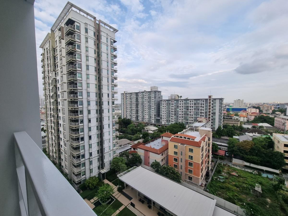 For RentCondoLadprao, Central Ladprao : 28/01/2026, Luxury condo with 2 bedrooms in the heart of Ratchada-Ladprao, next to BTS/MRT!Rent for only 30,000 THB/month, fully equipped with amenities!