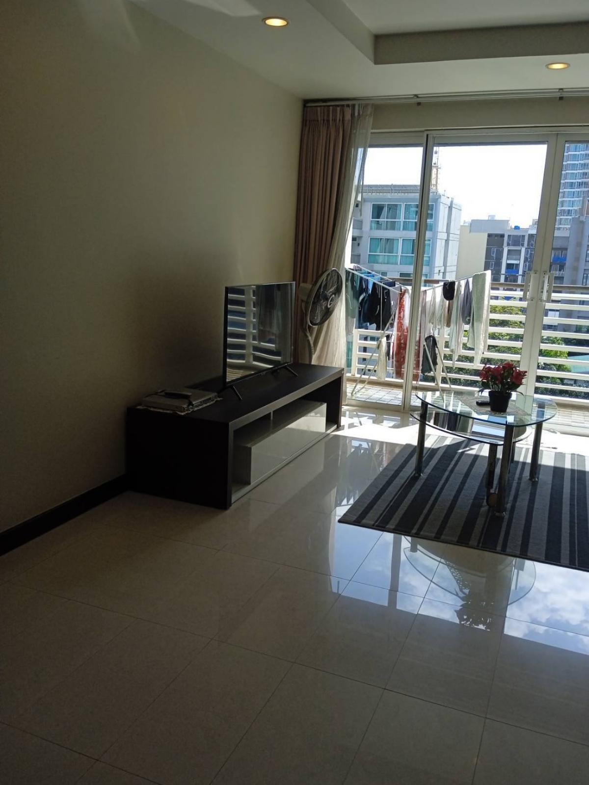 For SaleCondoSukhumvit, Asoke, Thonglor : 2-bedroom condo in the heart of Ekkamai Avenue 61 with a beautiful view, fitness center + swimming pool, ready to move in!11.9 million THB, near BTS/MRT Ekkamai – fully equipped facilities, hospitals, and leading shopping malls!