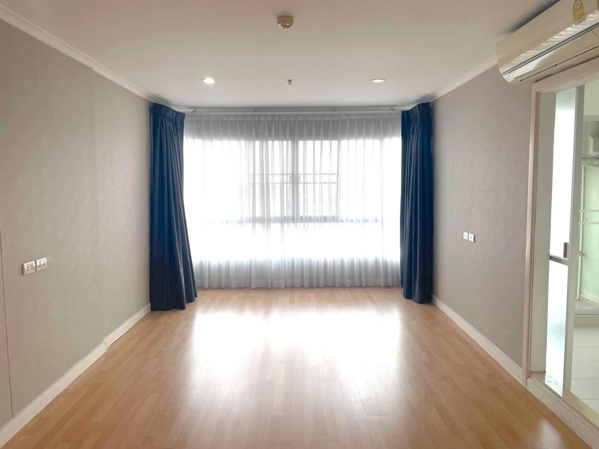 For SaleCondoRama3 (Riverside),Satupadit : Condo Lumpini Park Riverside Rama 3 2 bedrooms 65 sq.m. Comfortable living at a great price of only 5.4 million!With complete amenities, near community areas, easy decision!