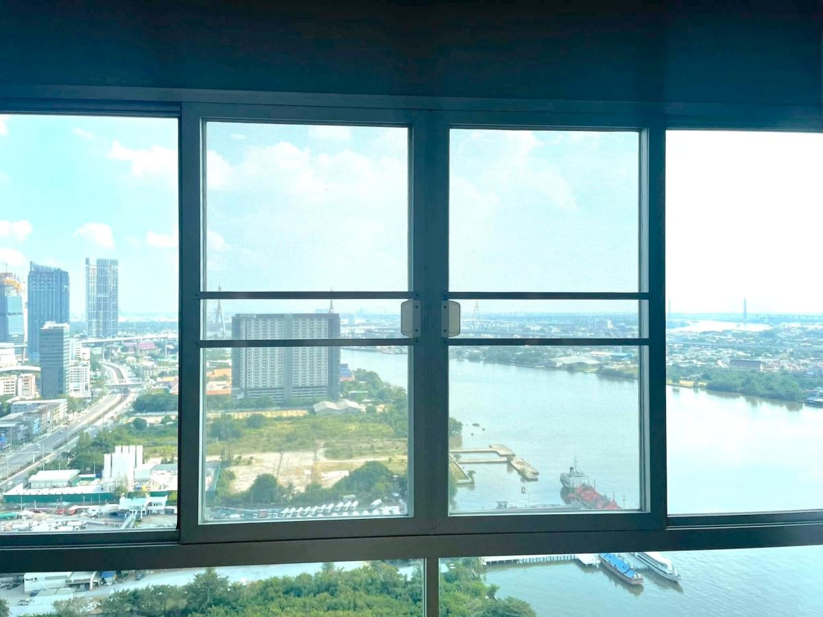 For SaleCondoRama3 (Riverside),Satupadit : Condo Lumpini Park Riverside Rama 3 2 bedrooms 65 sq.m. Comfortable living at a great price of only 5.4 million!With complete amenities, near community areas, easy decision!