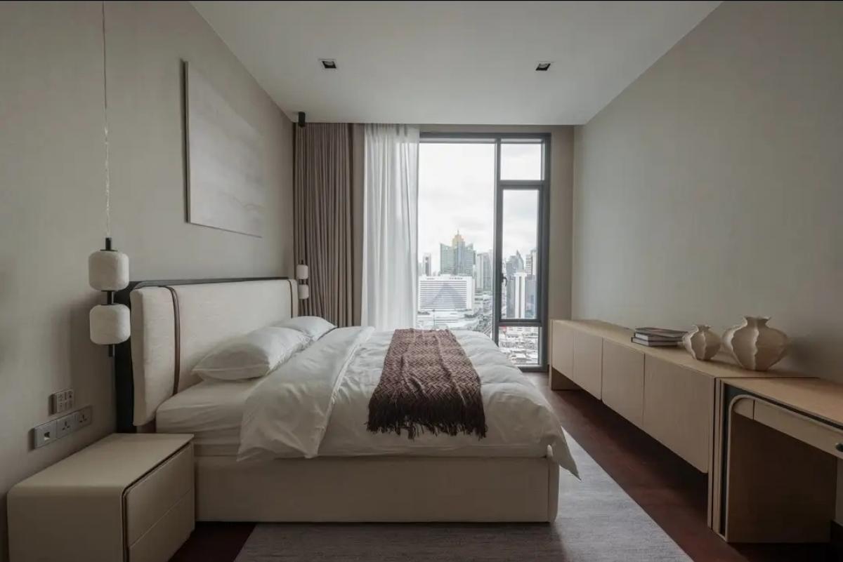 ให้เช่าคอนโดมีนบุรี-ร่มเกล้า : 28/01/2026, คอนโดหรู 2 นอน 108 ตรม. ใจกลางสุขุมวิท พร้อมอยู่! เช่า 115,000 บาท/เดือน ใกล้ BTS Nana – Q Sukhumvit