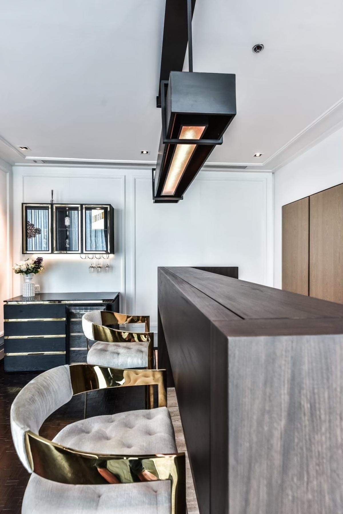 For SaleCondoSathorn, Narathiwat : Luxury 3BR Condo @ Ritz Carlton - 214 sqm, BTS Chong NonsiFor sale 92 million in the city center with complete amenities!