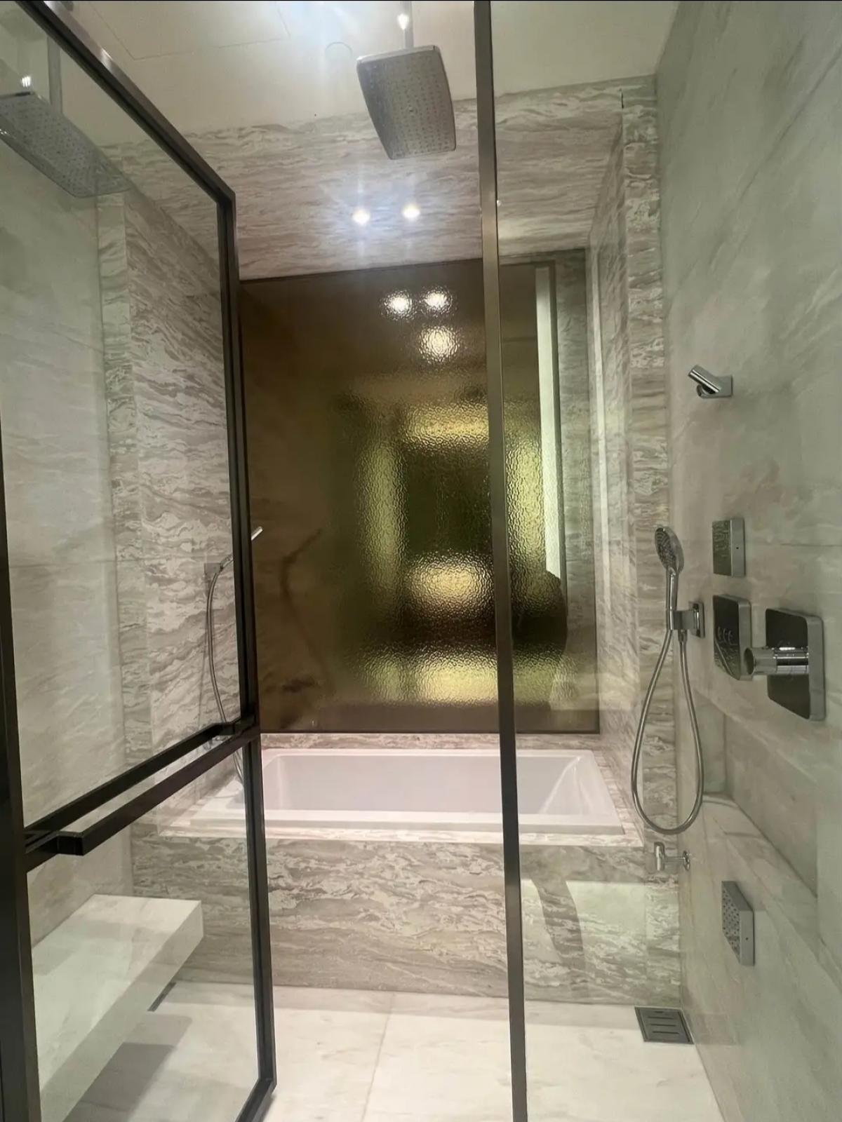 ขายคอนโดวิทยุ ชิดลม หลังสวน : 12/02/2026, รวมค่าโอนขาย/เช่า SCOPE Langsuan วิวใจกลางชิดลม 1 ห้องนอน 84 ตร.ม. คอนโดหรู พร้อมสิ่งอำนวยความสะดวกระดับ 5 ดาว ราคาพิเศษ!