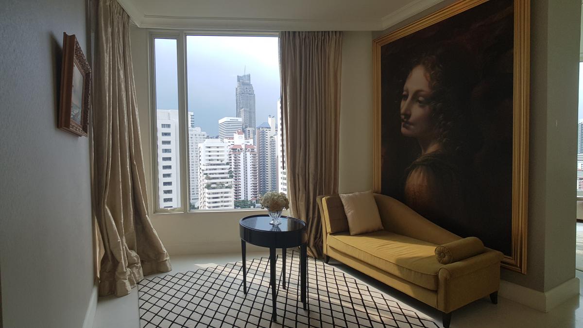 For SaleCondoSukhumvit, Asoke, Thonglor : Royce Private Residences 4 bedrooms 356 sq.m. in the heart of Phrom PhongLuxury living near Emporium & Benjasiri Park Price 88.9 million!