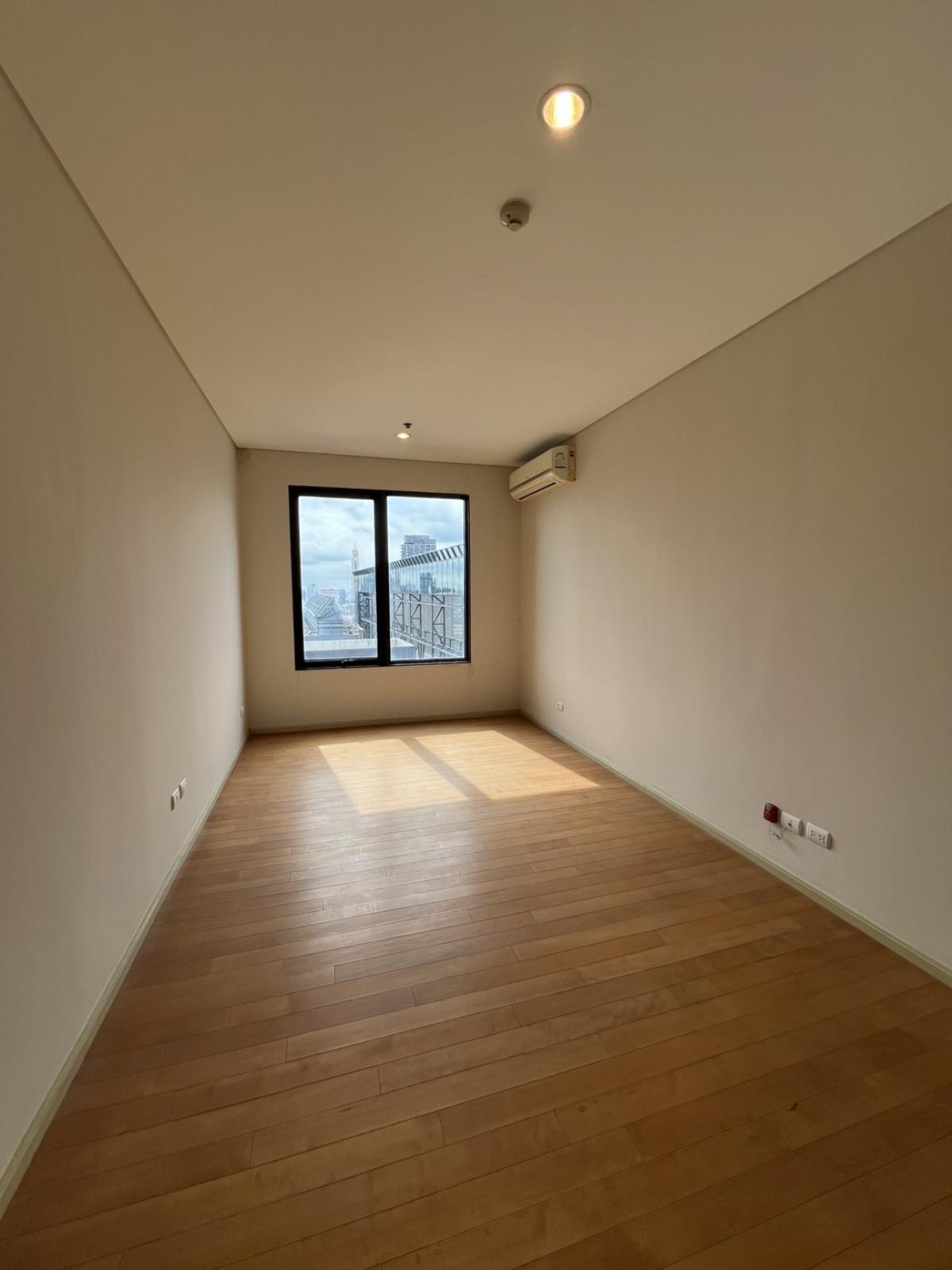 For SaleCondoRama9, Petchburi, RCA : Luxury 5-Bed Villa Asoke Condo – Prime Location Near BTS/MRT Phetchaburi!Spacious 336 sqm, Only 52.3M THB – Live in Style with Top Facilities!