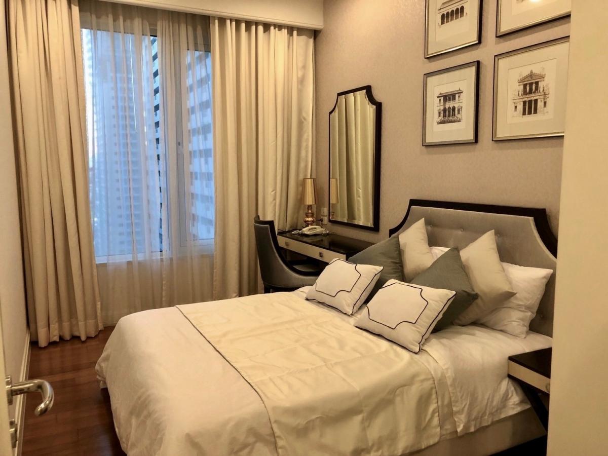 For RentCondoWitthayu, Chidlom, Langsuan, Ploenchit : Luxury in the heart of the city! 2-bedroom Q Langsuan near BTS RatchadamriRent price 70,000 Baht/month with a fully equipped swimming pool, fitness center, and clubhouse!
