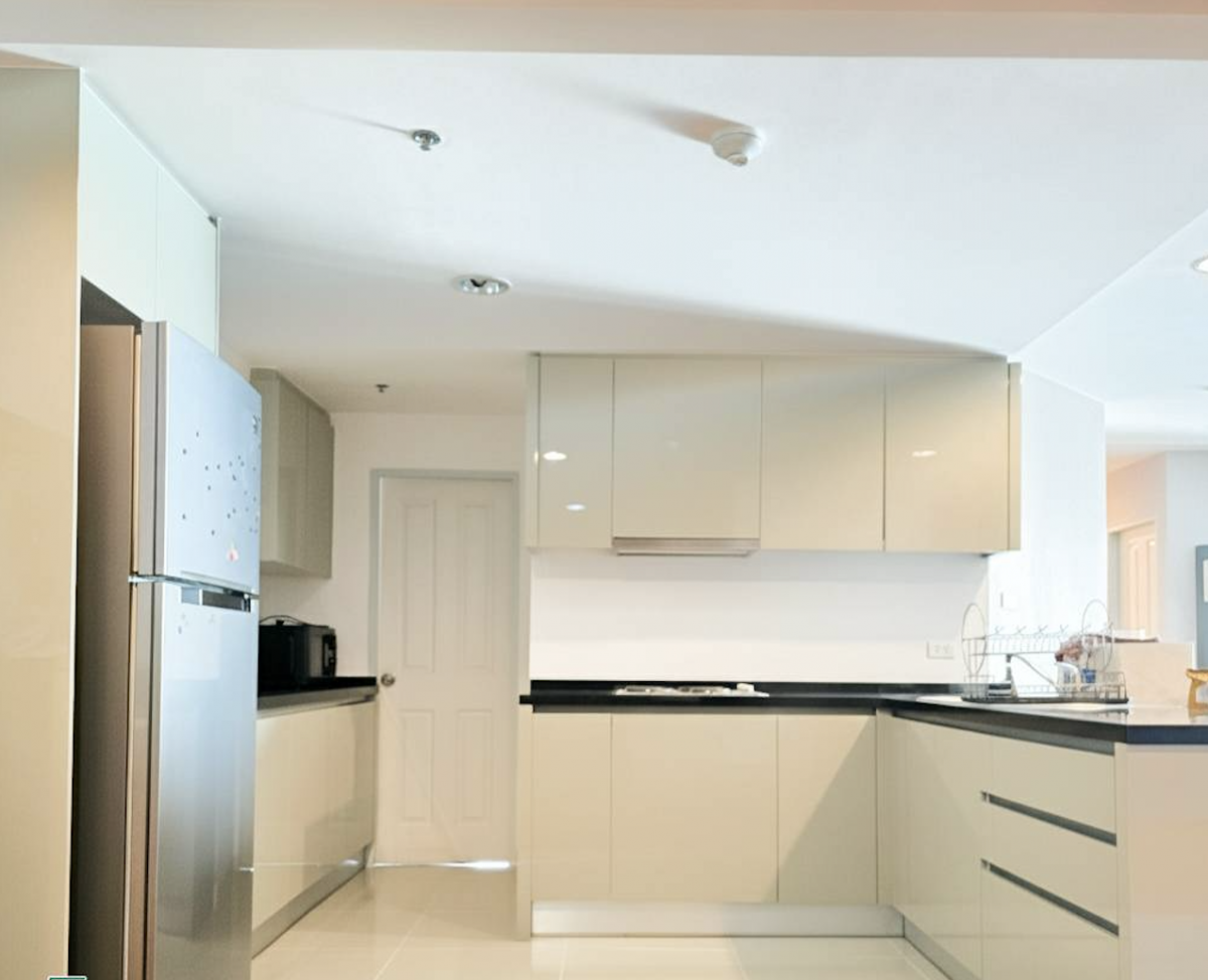 For RentCondoRama9, Petchburi, RCA : Belle Grand Rama 9 - Spacious 2 Bed Condo for Rent, 93 sqmNear BTS/MRT Rama 9 with complete facilities!