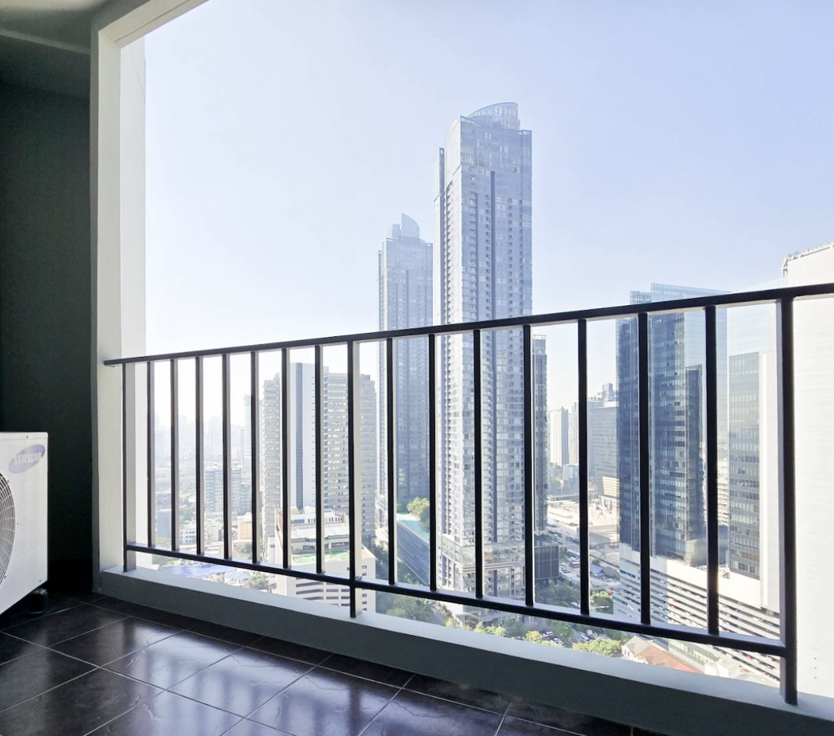 For RentCondoRama9, Petchburi, RCA : Belle Grand Rama 9 - Spacious 2 Bed Condo for Rent, 93 sqmNear BTS/MRT Rama 9 with complete facilities!