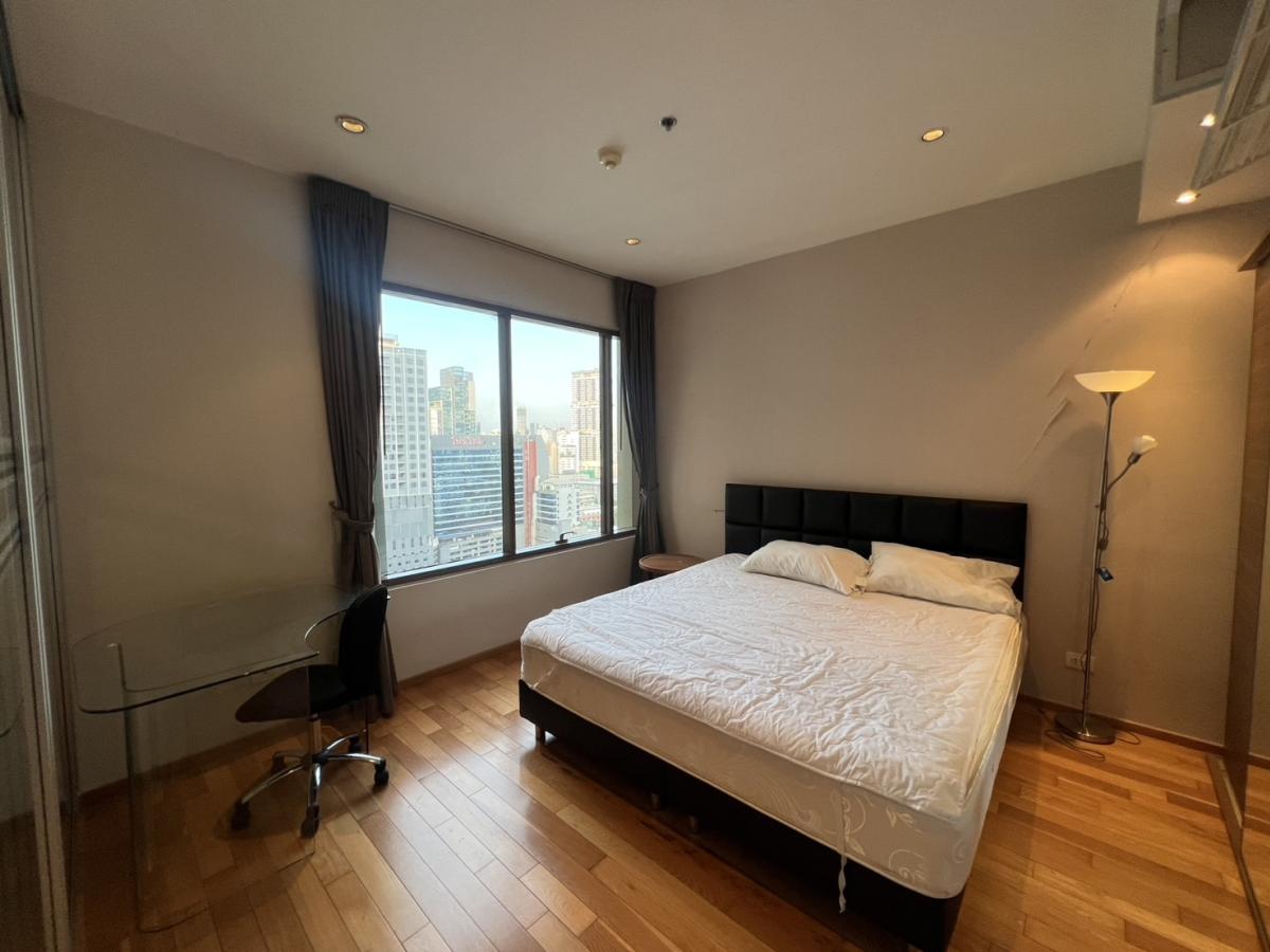 ขายคอนโดสุขุมวิท อโศก ทองหล่อ : 03/04/2026, รวมค่าโอนขายคอนโด The Emporio Place 1 นอน ใกล้ BTS พร้อมพงษ์ 
ราคา 6.9 ล้าน พร้อมสิ่งอำนวยความสะดวกครบครัน! 0642748883