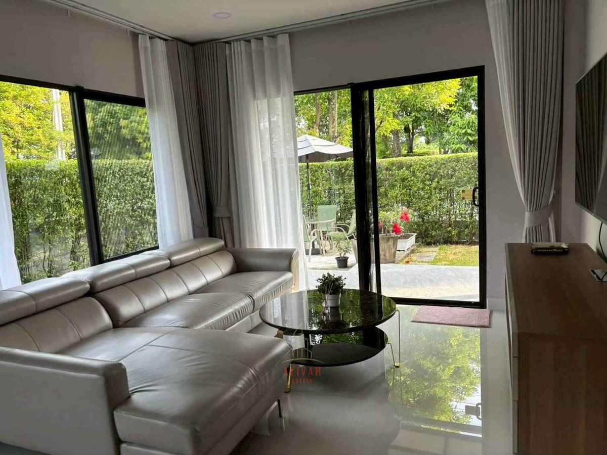 For RentHousePattanakan, Srinakarin : RH010826 For rent, 2-storey detached house, 4 bedrooms, corner house at The City Pattanakarn.