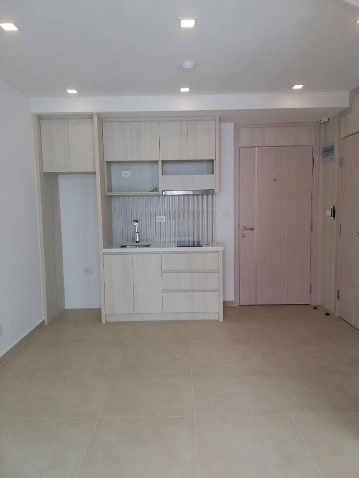 For SaleCondoPattaya, Bangsaen, Chonburi : Olympus City Garden / 1 Bedroom (FOR SALE), AM024