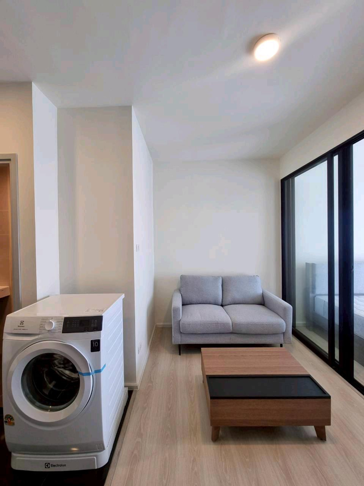 For RentCondoBangna, Bearing, Lasalle : Condo next to Mega Bangna, walking distance! A Space Mega 2 / 28.55 sq m. 9,500 THB / month