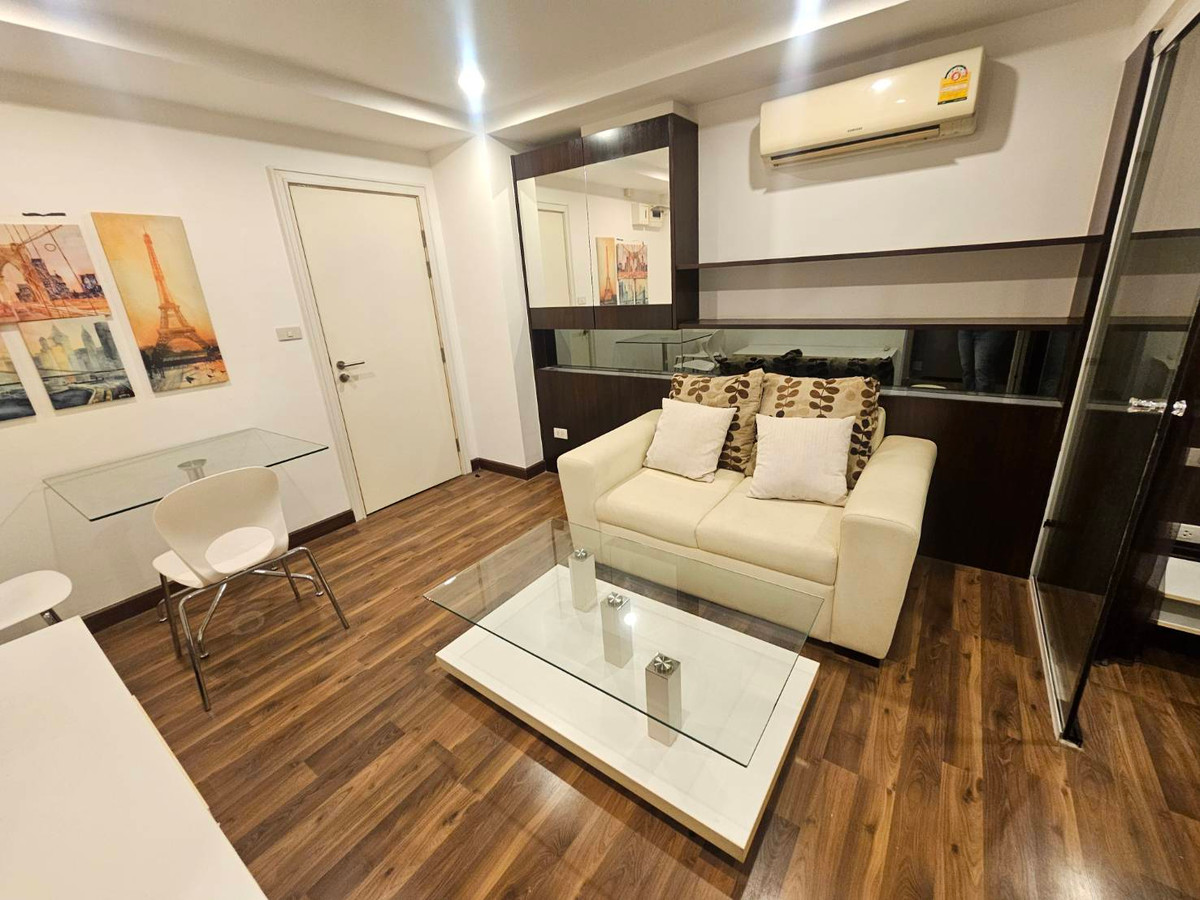 For RentCondoNawamin, Ramindra : New room, never rented out. Pool view, beautiful garden view, rent 1 bedroom, 1 bathroom, Parc Exo Kaset Nawamin.