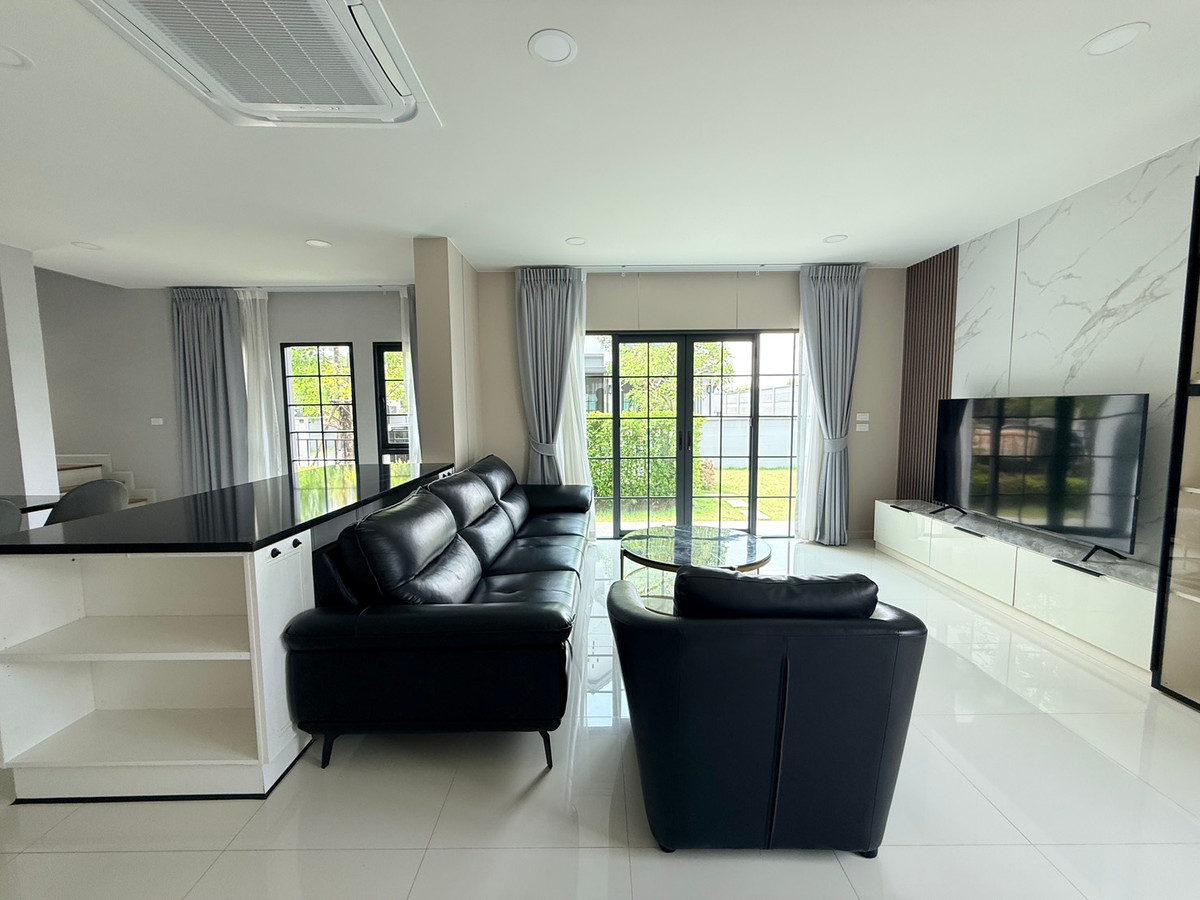 ให้เช่าบ้านบางนา แบริ่ง ลาซาล : ให้เช่าบ้านเดี่ยว Centro บางนา – 4 ห้องนอน หลังใหญ่ ใกล้เมกะบางนา!“