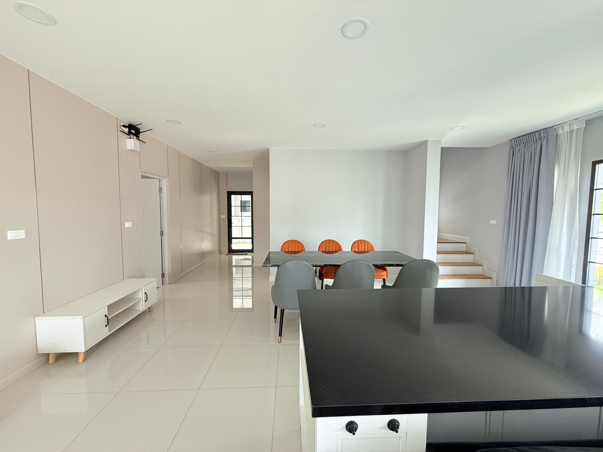 ให้เช่าบ้านบางนา แบริ่ง ลาซาล : ให้เช่าบ้านเดี่ยว Centro บางนา – 4 ห้องนอน หลังใหญ่ ใกล้เมกะบางนา!“