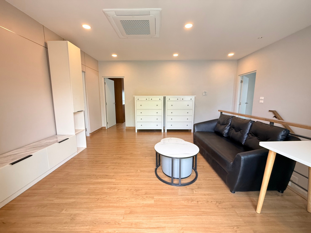 ให้เช่าบ้านบางนา แบริ่ง ลาซาล : ให้เช่าบ้านเดี่ยว Centro บางนา – 4 ห้องนอน หลังใหญ่ ใกล้เมกะบางนา!“