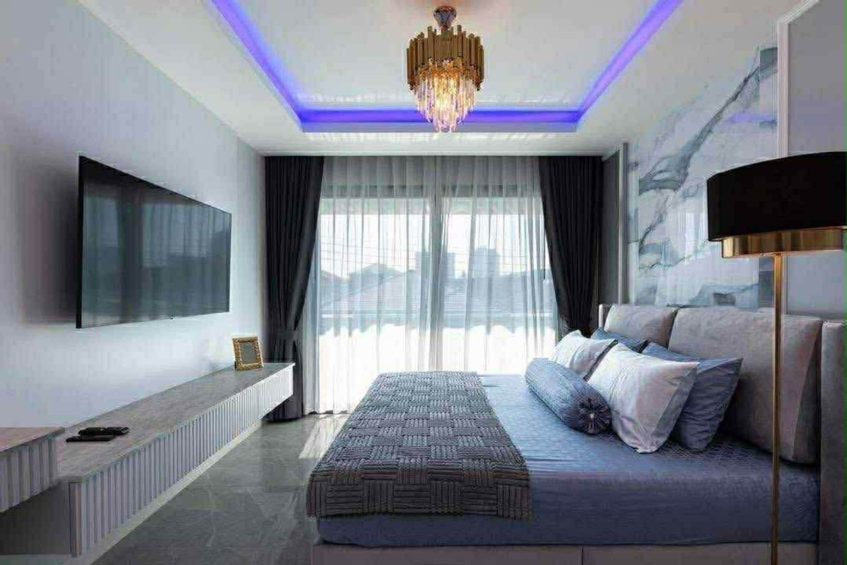 ขายพัทยา บางแสน ชลบุรี สัตหีบ : 🌴 🔥 HOT SALE – Jomtien Pool Villa 🔥 🌴Ready to move in!📍 Location: Jomtien Beach – Only 1 km from the beach!