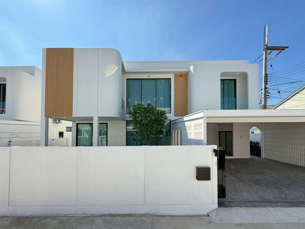 ให้เช่าเชียงใหม่ :  ให้เช่า Pool Villa สร้างใหม่ 4 ห้องนอน ใกล้โรงเรียนนานาชาติ หางดง เชียงใหม่