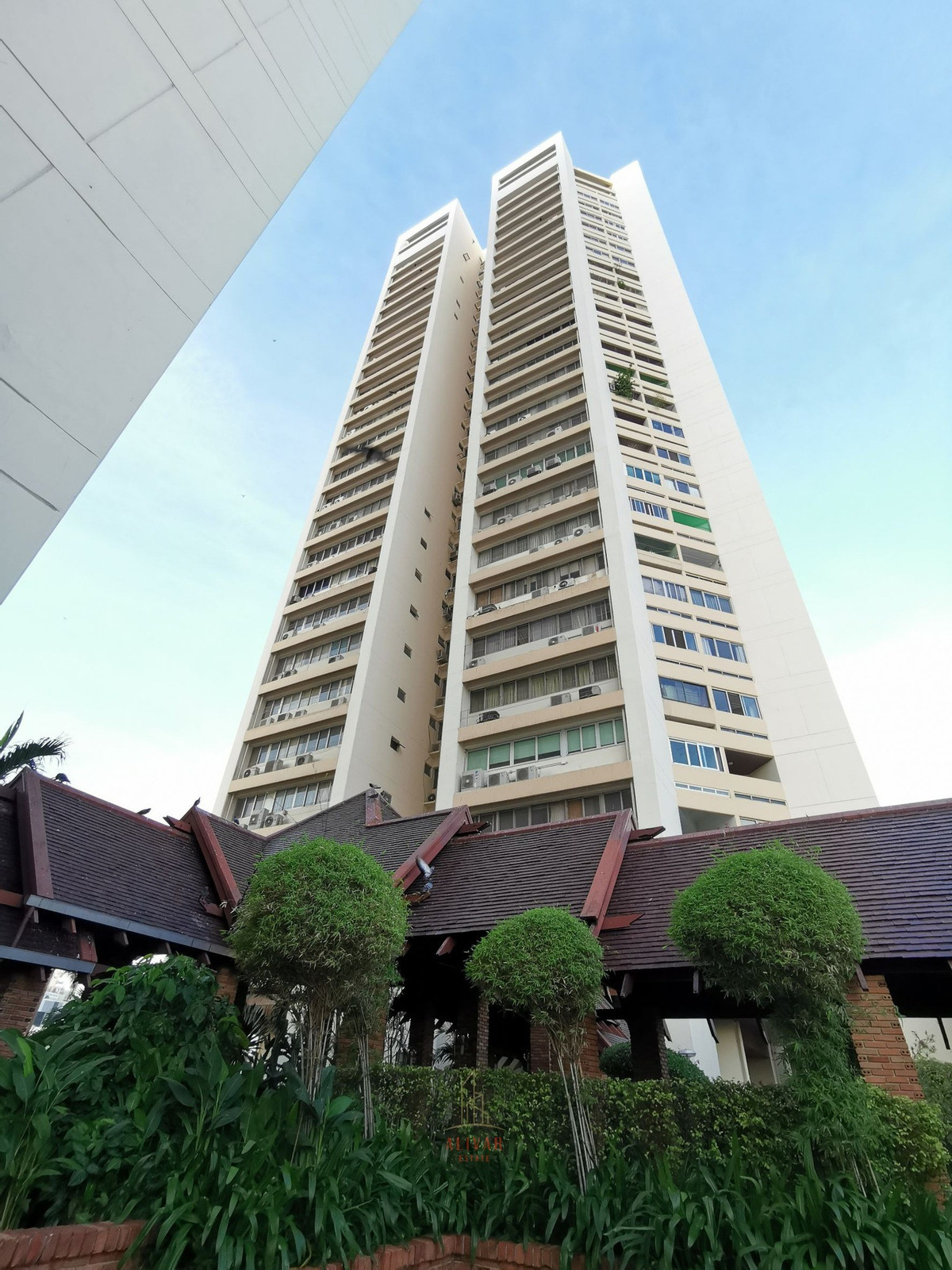 For RentCondoSukhumvit, Asoke, Thonglor : RC011726 Condo 2 Bed for Rent at Tai Ping Towers-Ekkamai near BTS Ekkamai/Thonglor