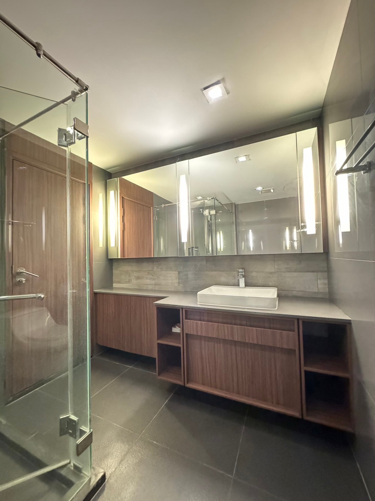 คอนโดสาทร นราธิวาส : ขายด่วน The Hudson Sathorn 7 , ราคาสุดพิเศษ, 3 ห้องนอน