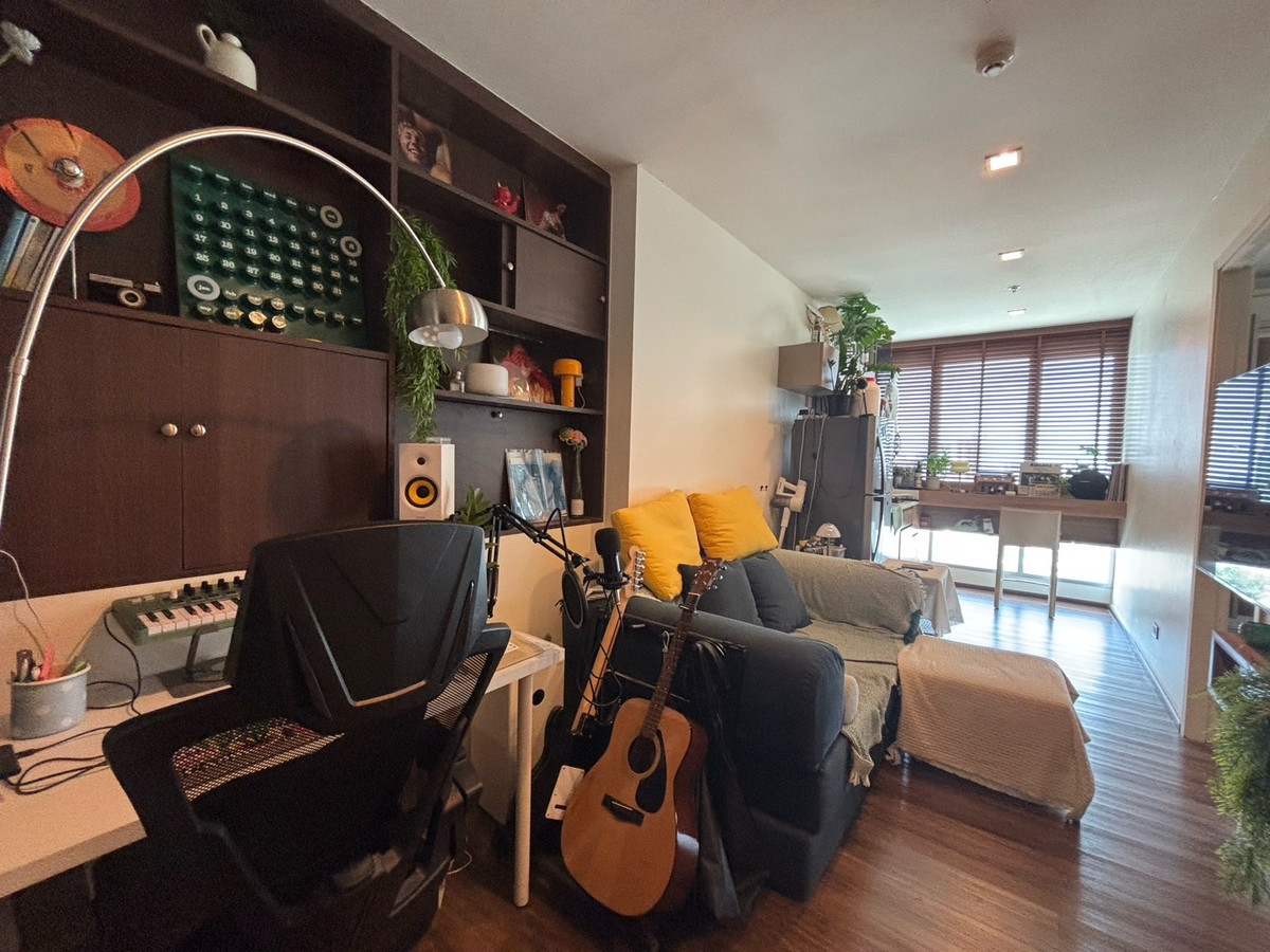 For RentCondoSapankwai,Jatujak : ❤️Condo for rent, rhythm phahol aree, size 35 sq m, available 15 Feb. Rental price only 16500 baht, beautiful view, interested line @900cqqhk tel 0859114585.