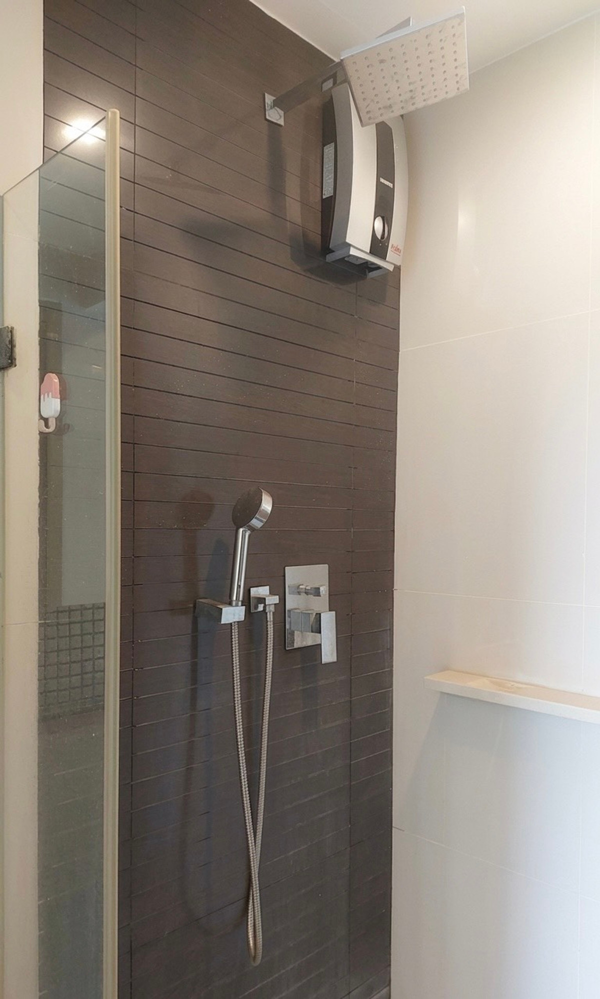 For RentCondoOnnut, Udomsuk : Rhythm Sukhumvit 50 Condo for Rent 🌤️ Open city view, unblocked and airy ☕ Cozy corner to enjoy the view with your coffee🚆 Close to BTS On Nut