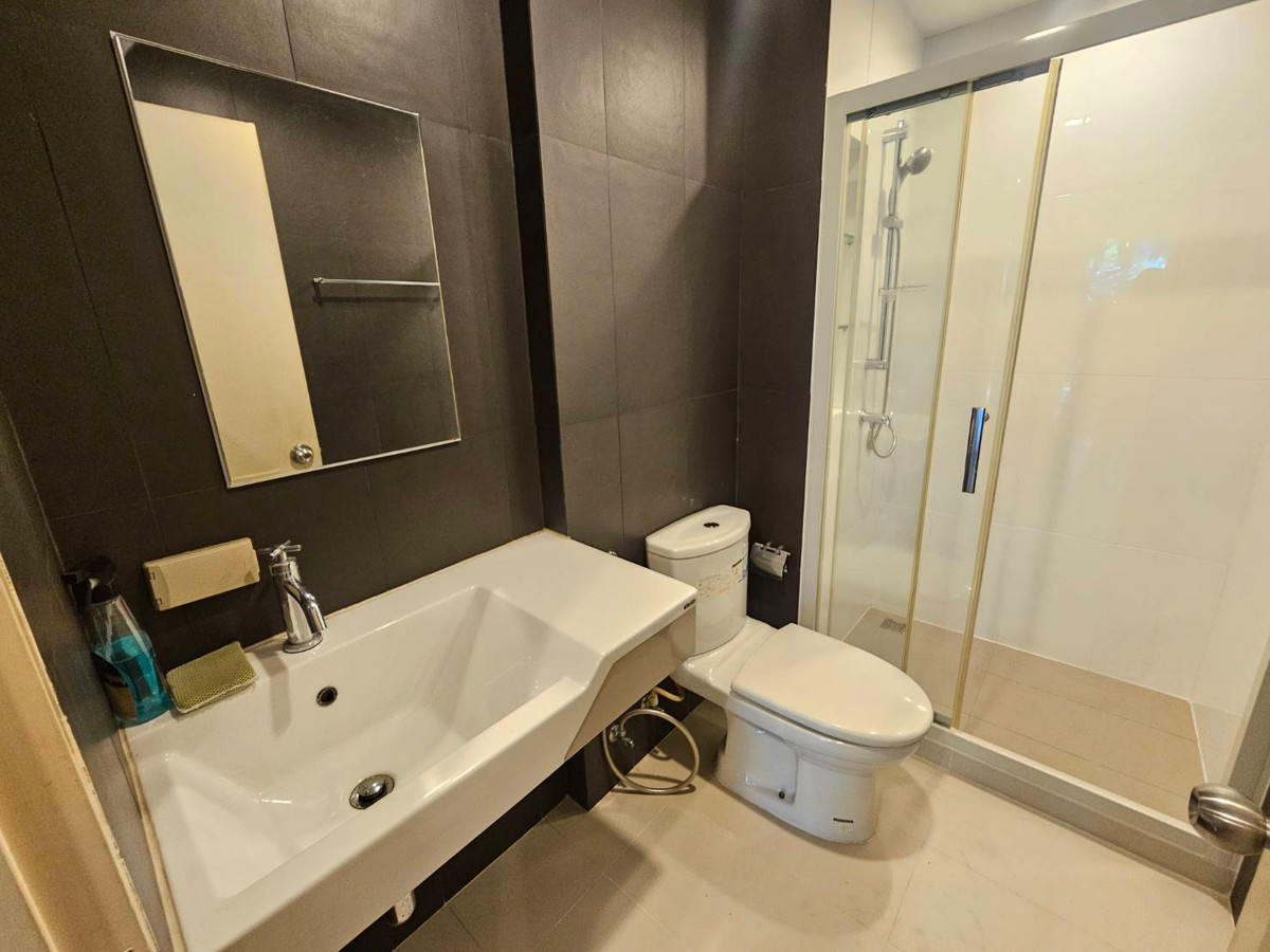 ให้เช่าคอนโดนวมินทร์ รามอินทรา : ห้องใหม่ ไม่เคยปล่อยเช่าเลย วิวสระว่ายน้ำ วิวสวนสวย เช่า 1 ห้องนอน 1 ห้องน้ำ ปาร์ค เอ็กโซ เกษตร นวมินทร์  Parc Exo Kaset Navamin