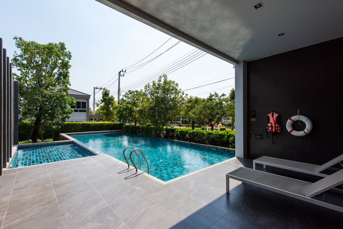 For RentSamut Prakan,Samrong : RH010726 For rent, 2-story semi-detached house, 3 bedrooms at Grande Pleno Mega Bangna, next to Mega Bangna.