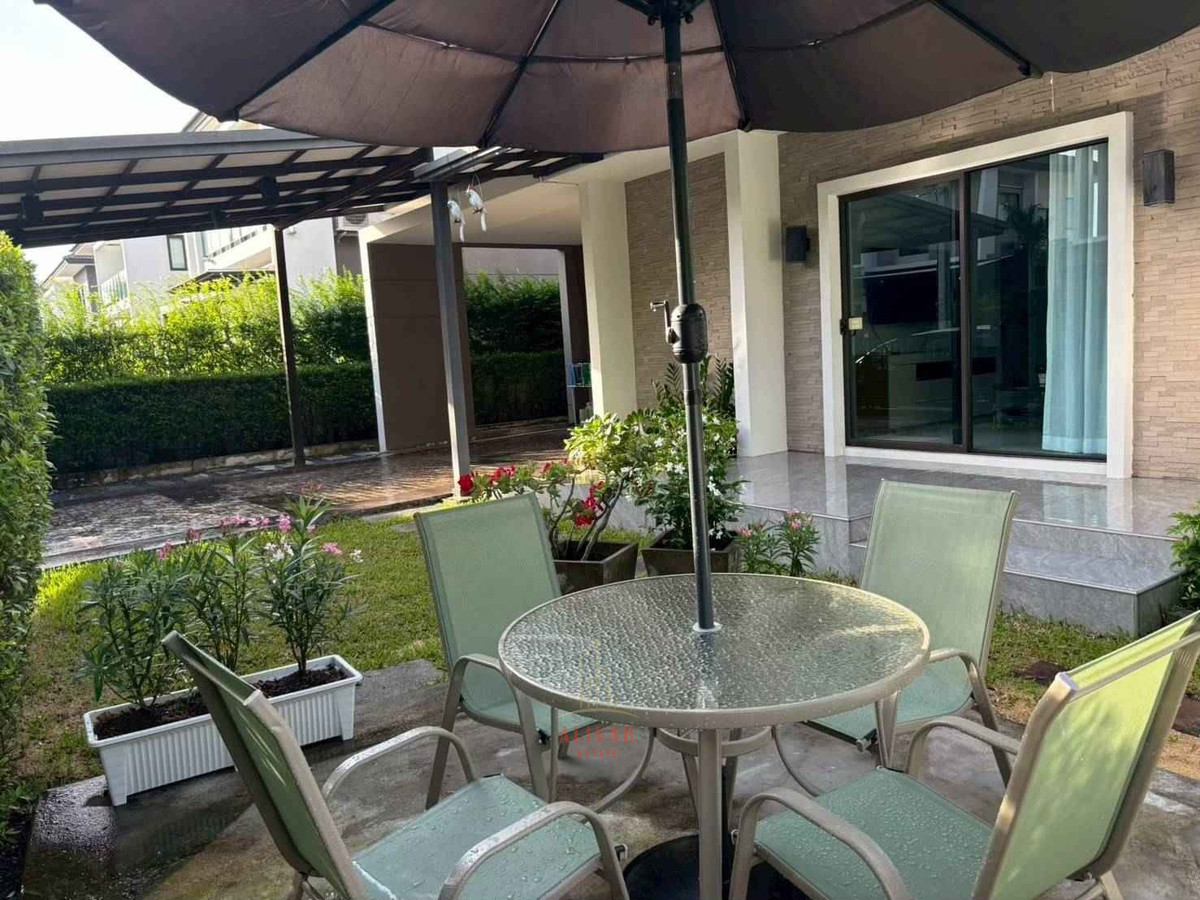 For RentHousePattanakan, Srinakarin : RH010826 For rent, 2-storey detached house, 4 bedrooms, corner house at The City Pattanakarn.