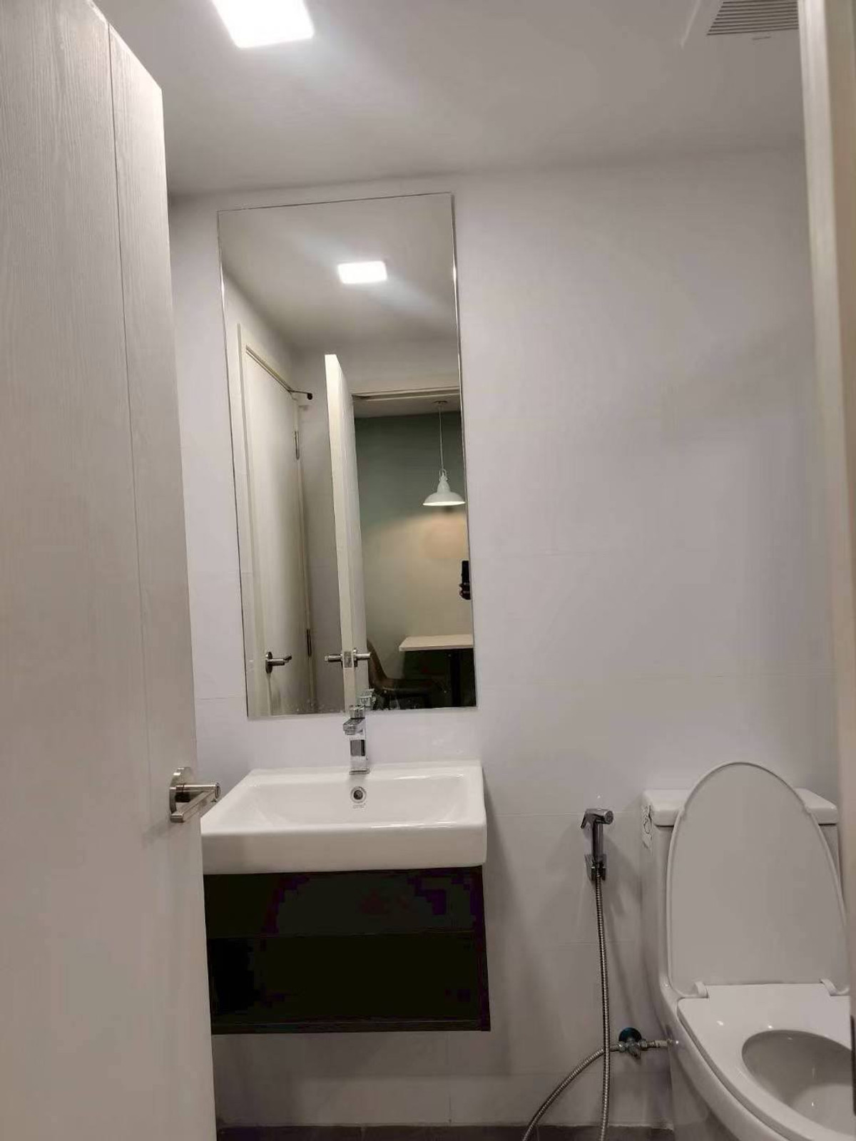 ให้เช่าคอนโดปทุมธานี รังสิต ธรรมศาสตร์ : ให้เช่าคอนโด Atmoz Kanaal Rangsit 