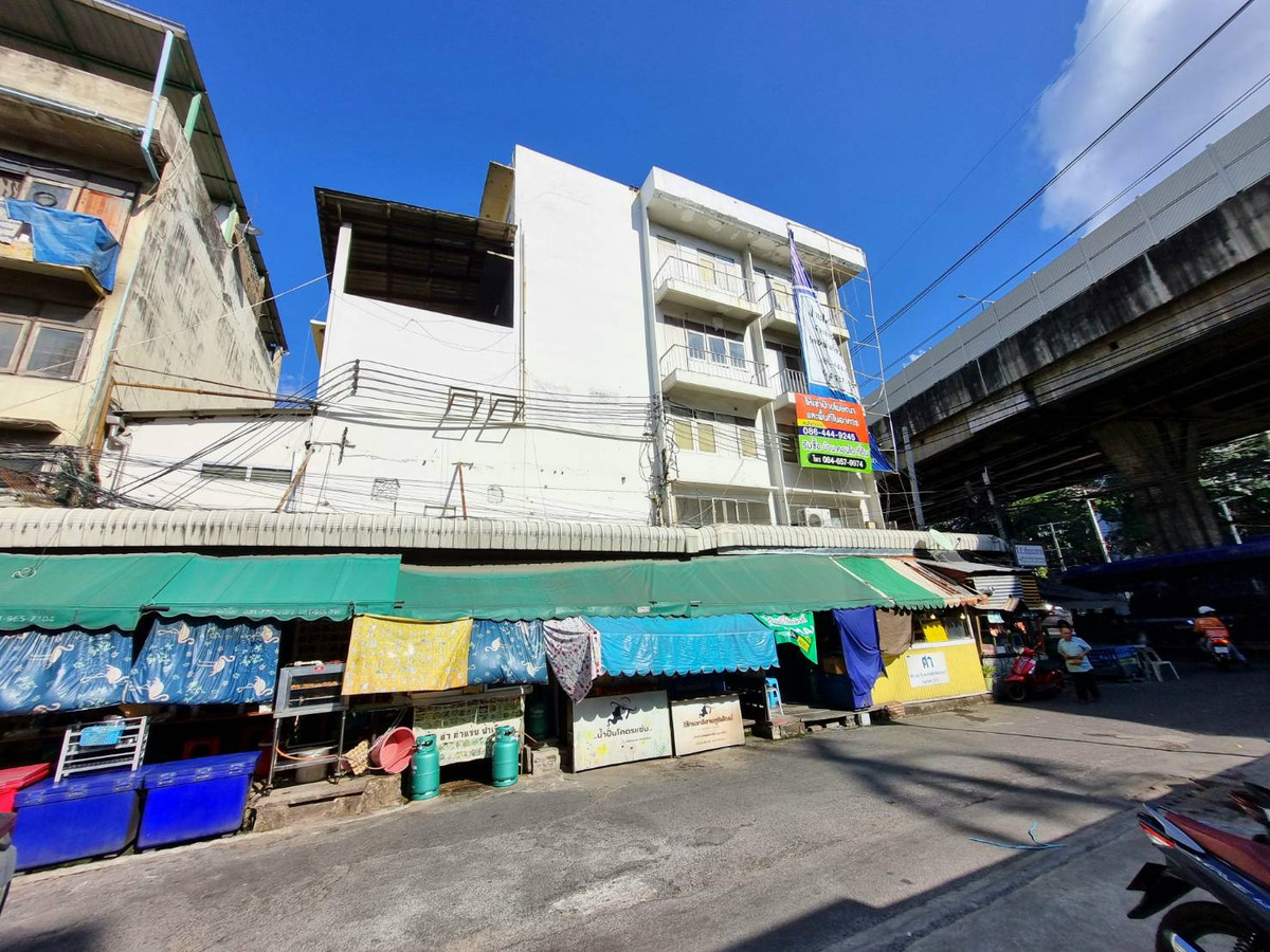 For SaleRamkhamhaeng, Hua Mak : ✨ The best investment! Commercial building for sale, prime location Next to Ramkhamhaeng Road ✨