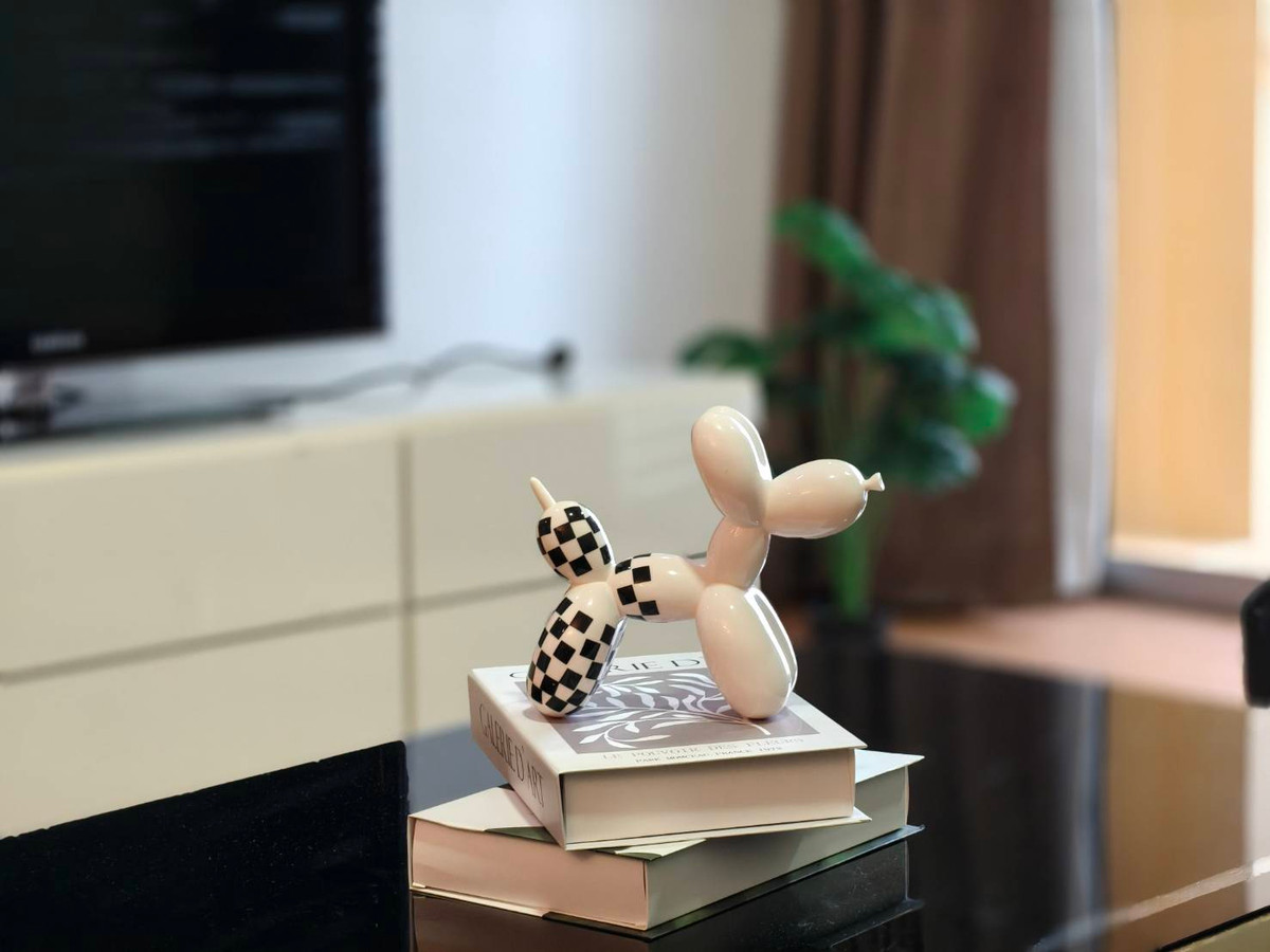 ขายคอนโดพระราม 9 เพชรบุรีตัดใหม่ RCA : ขาย 2 ห้องนอน ราคาสุดคุ้ม !  My Resort เดินไป มศว.ได้	