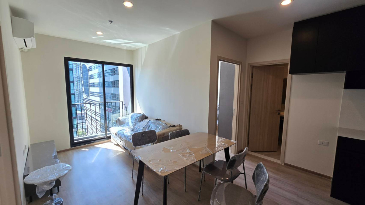 For RentCondoRama9, Petchburi, RCA : Condo for rent, Nue District R9, new condo, fully furnished, ready to move in, next to MRT Rama 9 and Central Rama 9!!